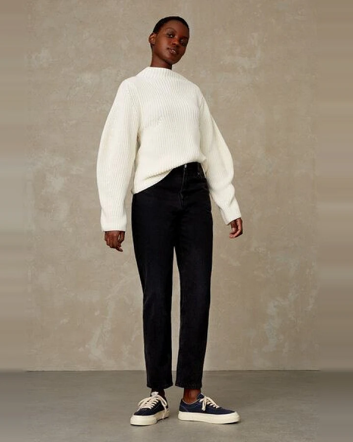 Kings Of Indigo Mom Jeans aus recycelter Baumwolle - Caroline Recycled Black Worn - Schwarz