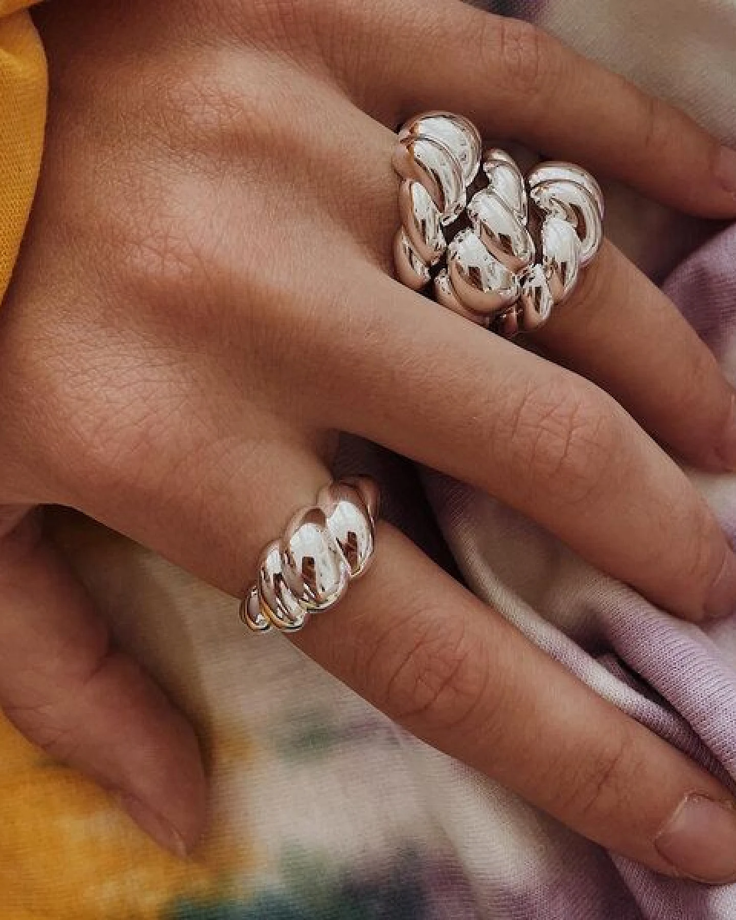 noemvri fashion label Croissant Ring asymmetrisch – Ansicht 3