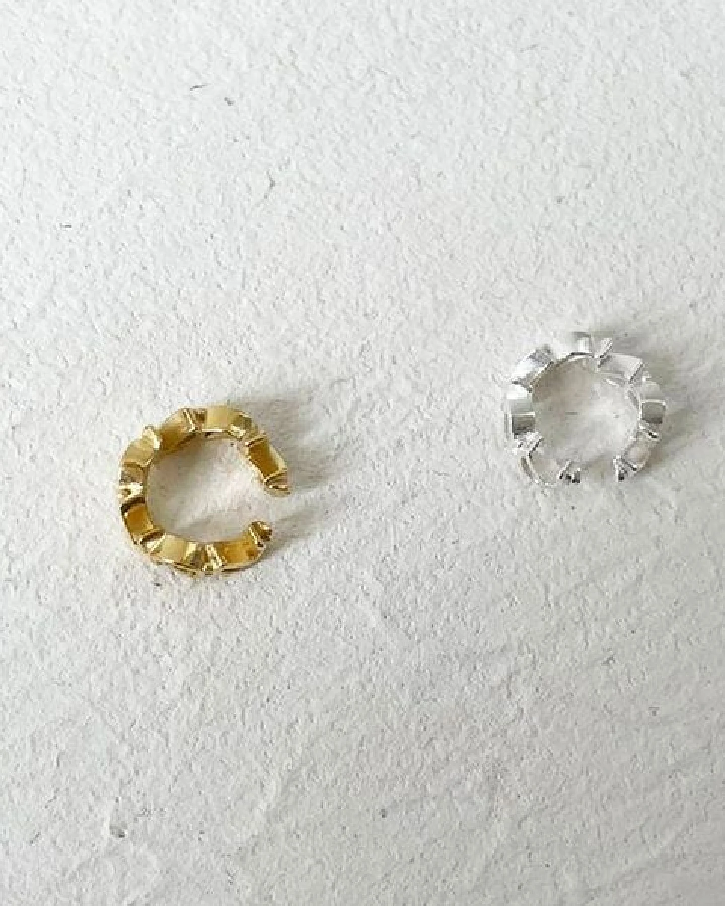 noemvri fashion label Logo earcuff – Ansicht 2