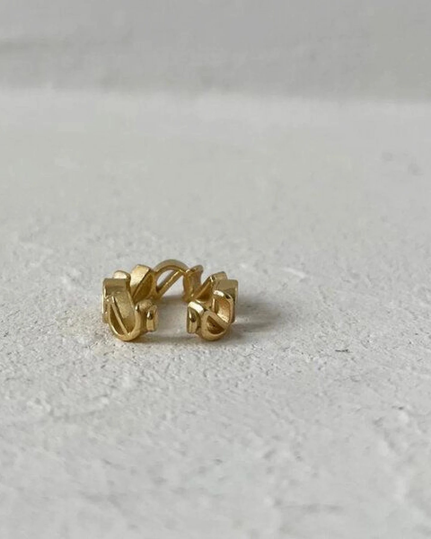 noemvri fashion label Logo earcuff – Ansicht 3