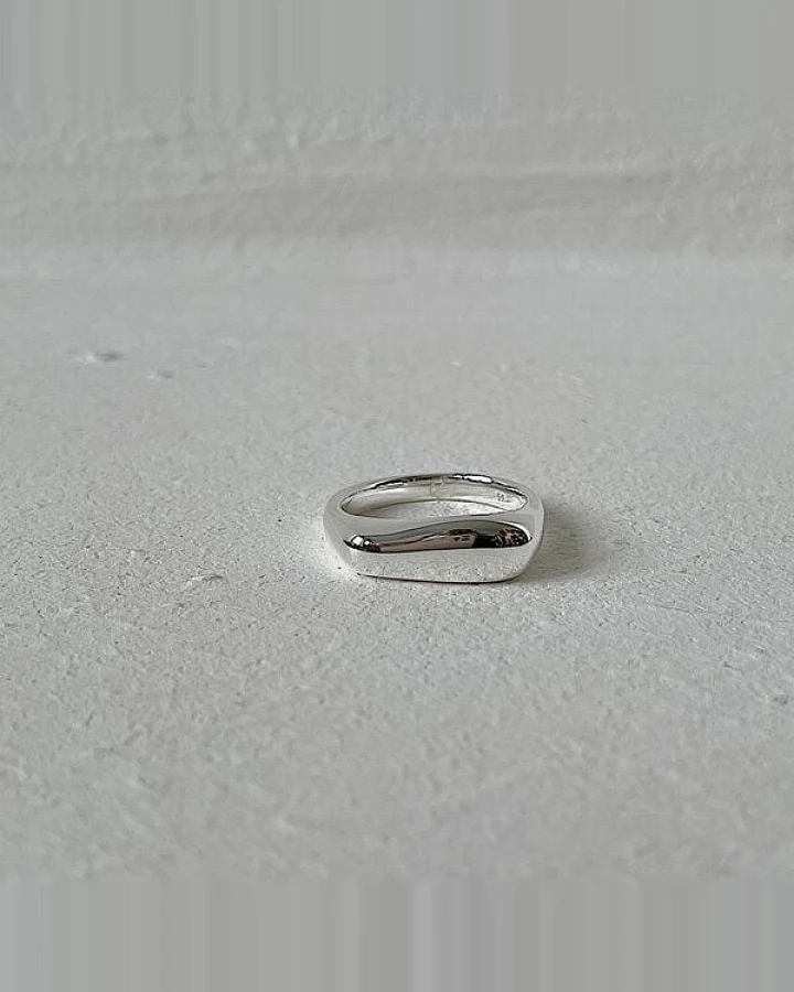 noemvri fashion label organischer Ring small