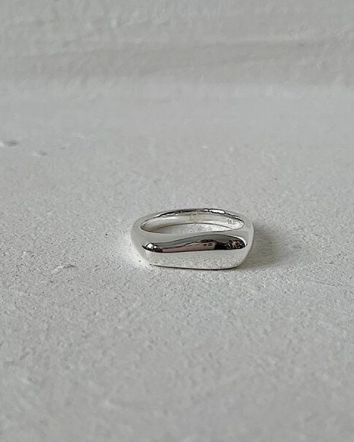 noemvri fashion label organischer Ring small