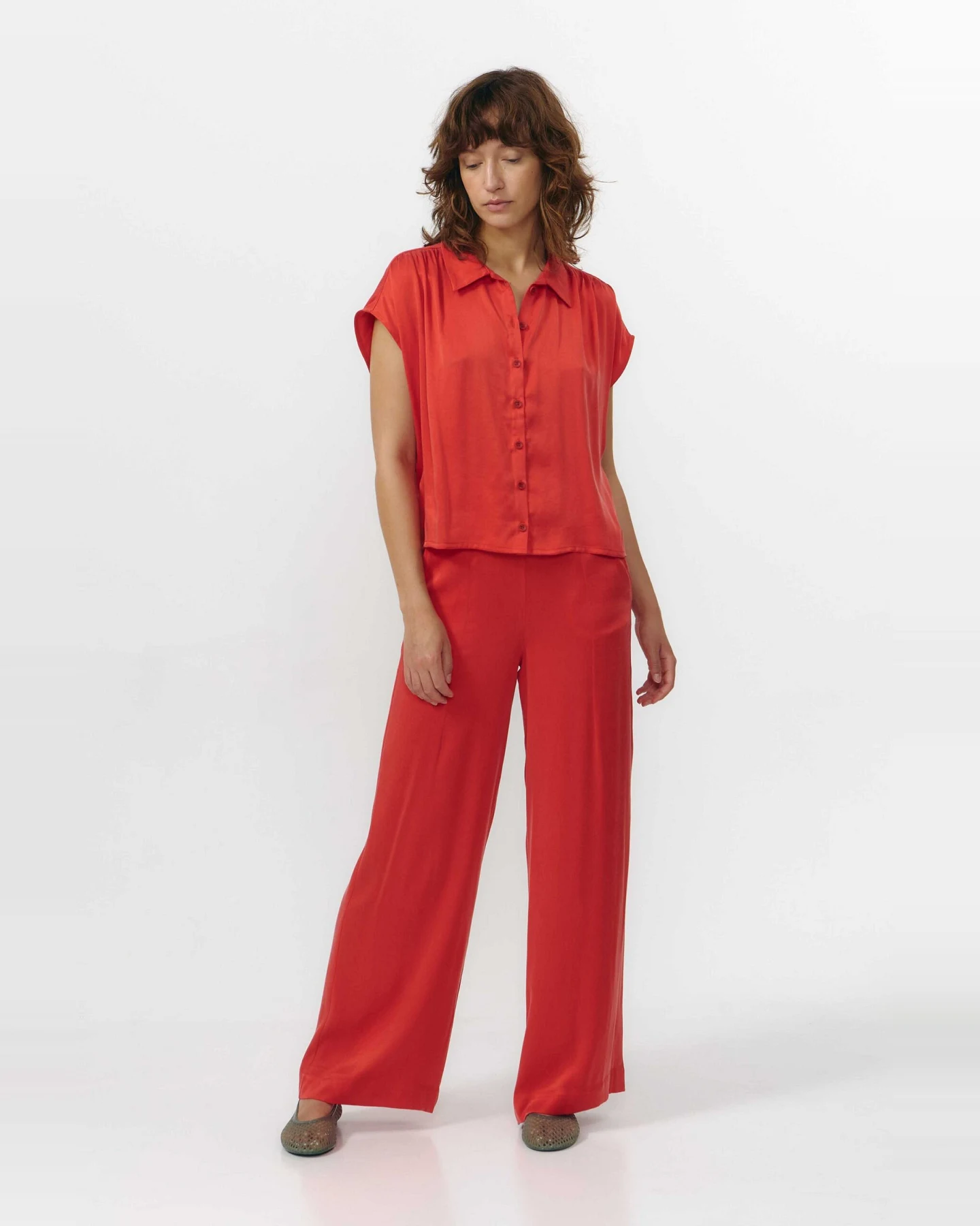 SUITE13LAB Damen vegan Hemd Sur Rot – Ansicht 2
