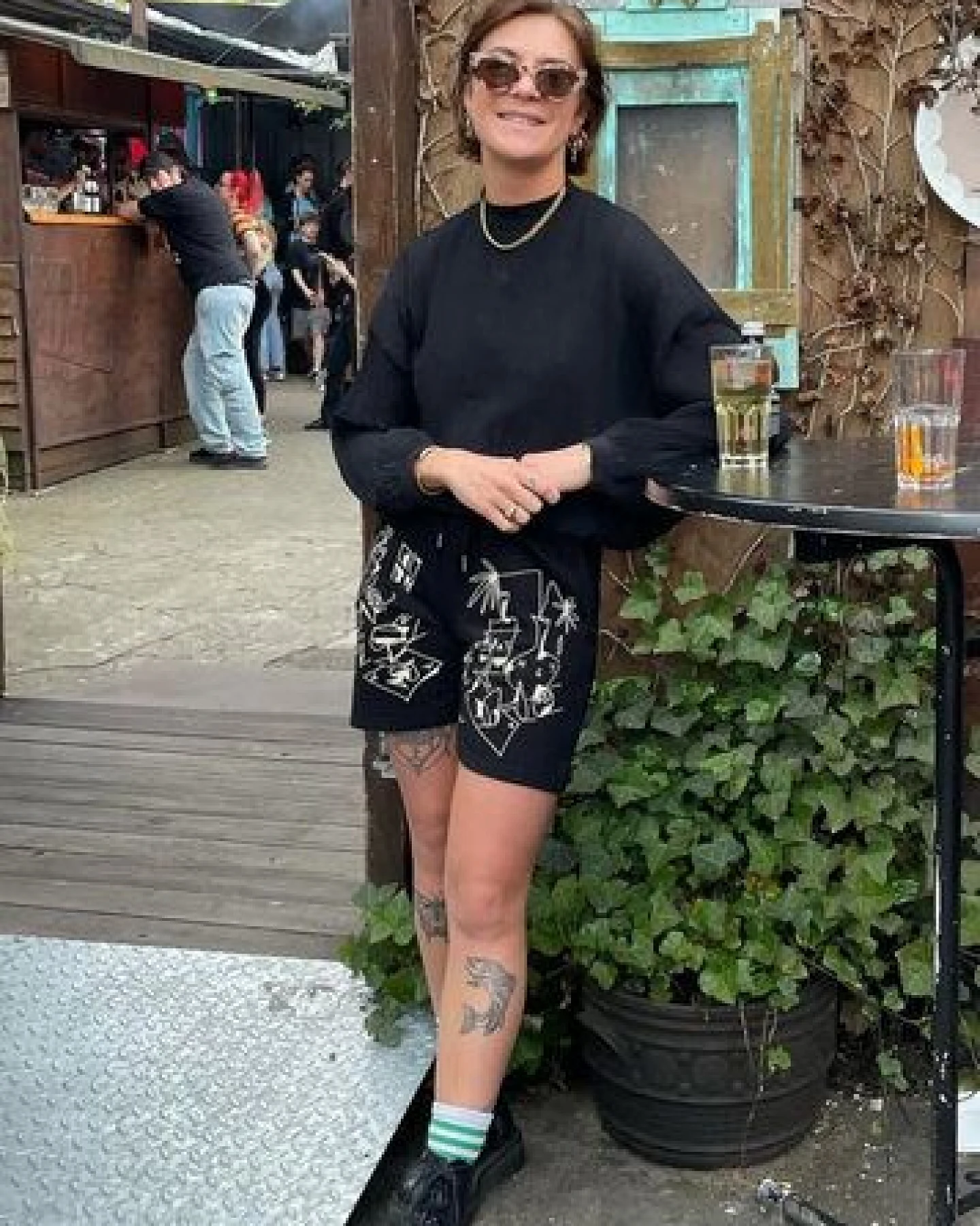hey hey Artist Collabo Shorts - SALE – Ansicht 3
