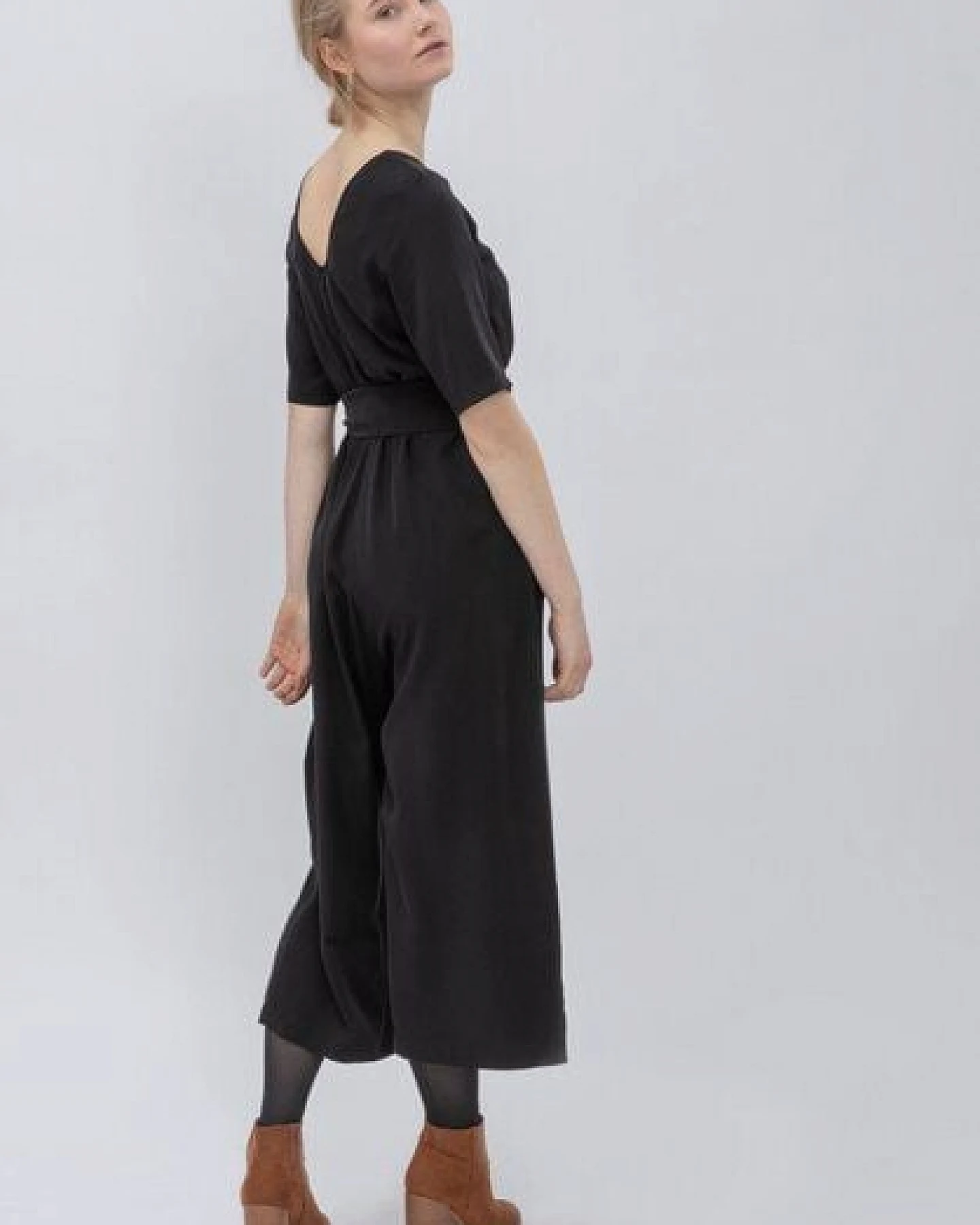 LOVJOI Damen Jumpsuit STAINE HALFSLEEVE Nachhaltig Fair – Ansicht 3