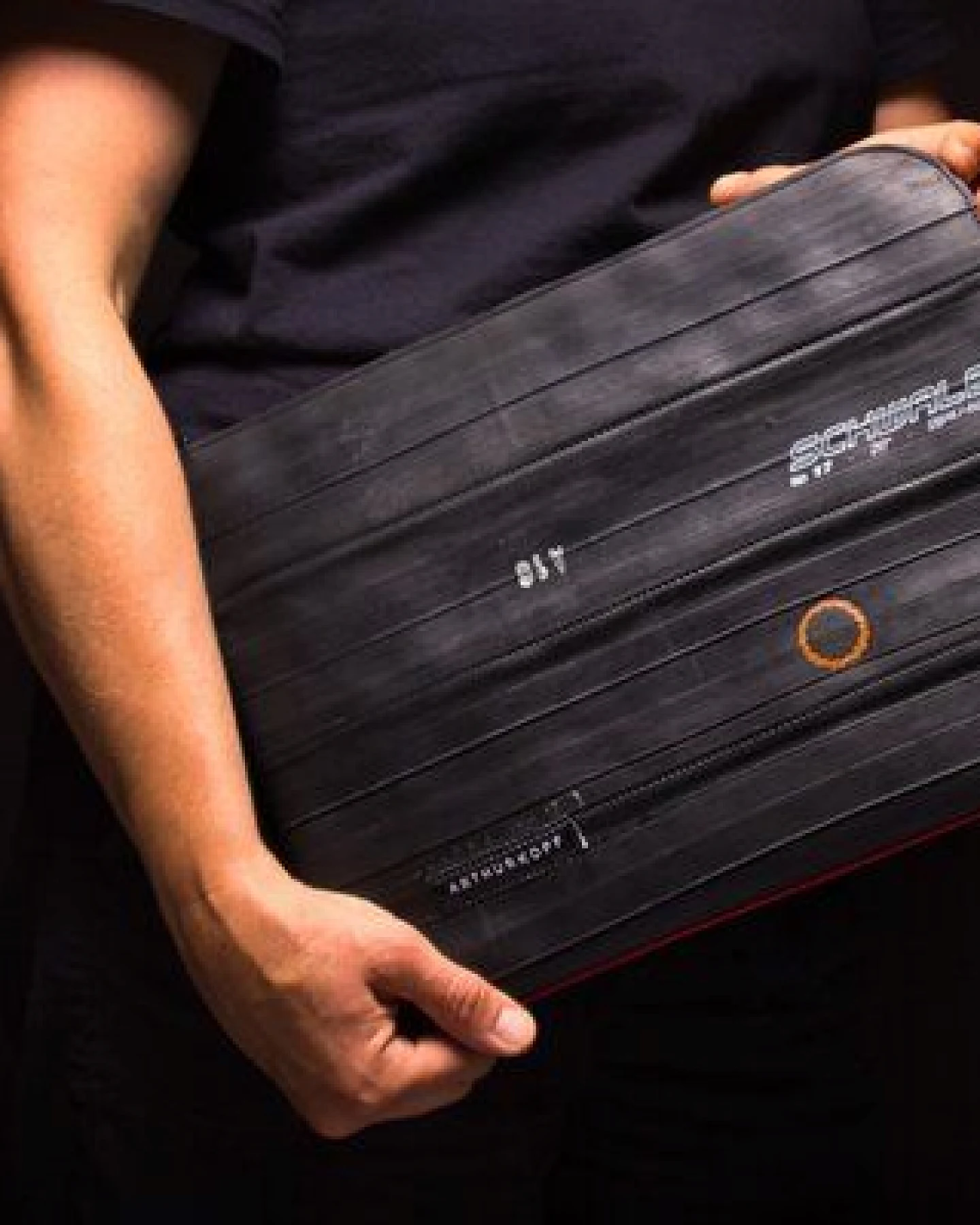 ARTHURKOPF Laptoptasche aus Fahrradschlauch – Ansicht 2