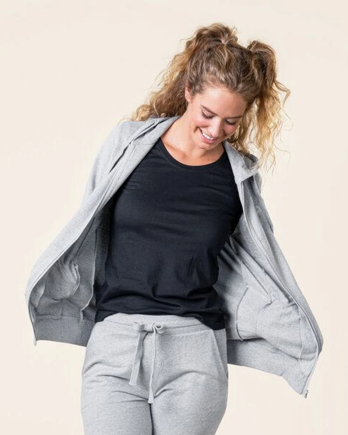 Living Crafts Damen Kapuzenjacke - LAMINA – Ansicht 2