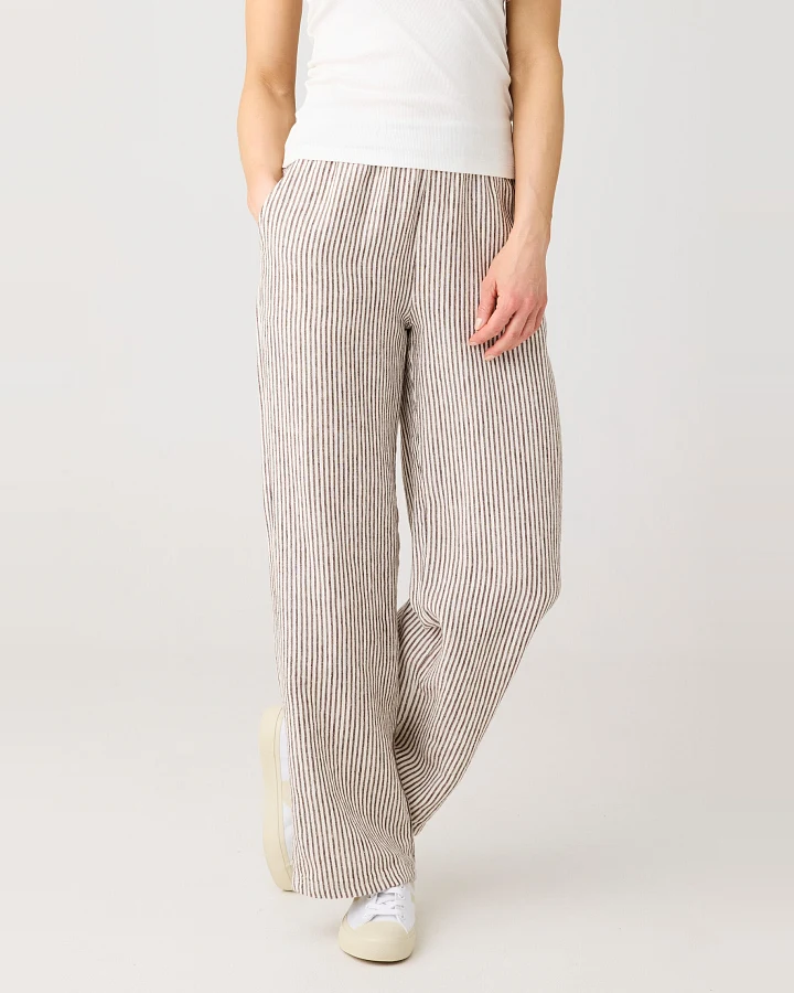KnowledgeCotton Apparel Damen vegan Hose Posey Wide Leinen Dunkelbraun Gestreift