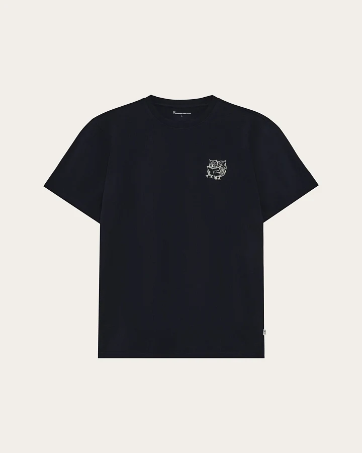 KnowledgeCotton Apparel Herren vegan T-Shirt Sos Chest Print Night Sky Navy