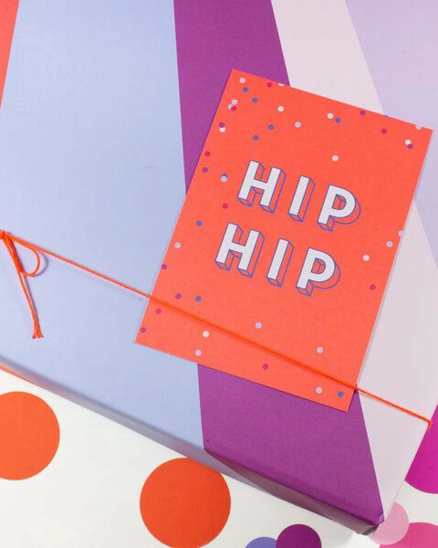 Bow & Hummingbird Postkarte Hip Hip – Ansicht 2