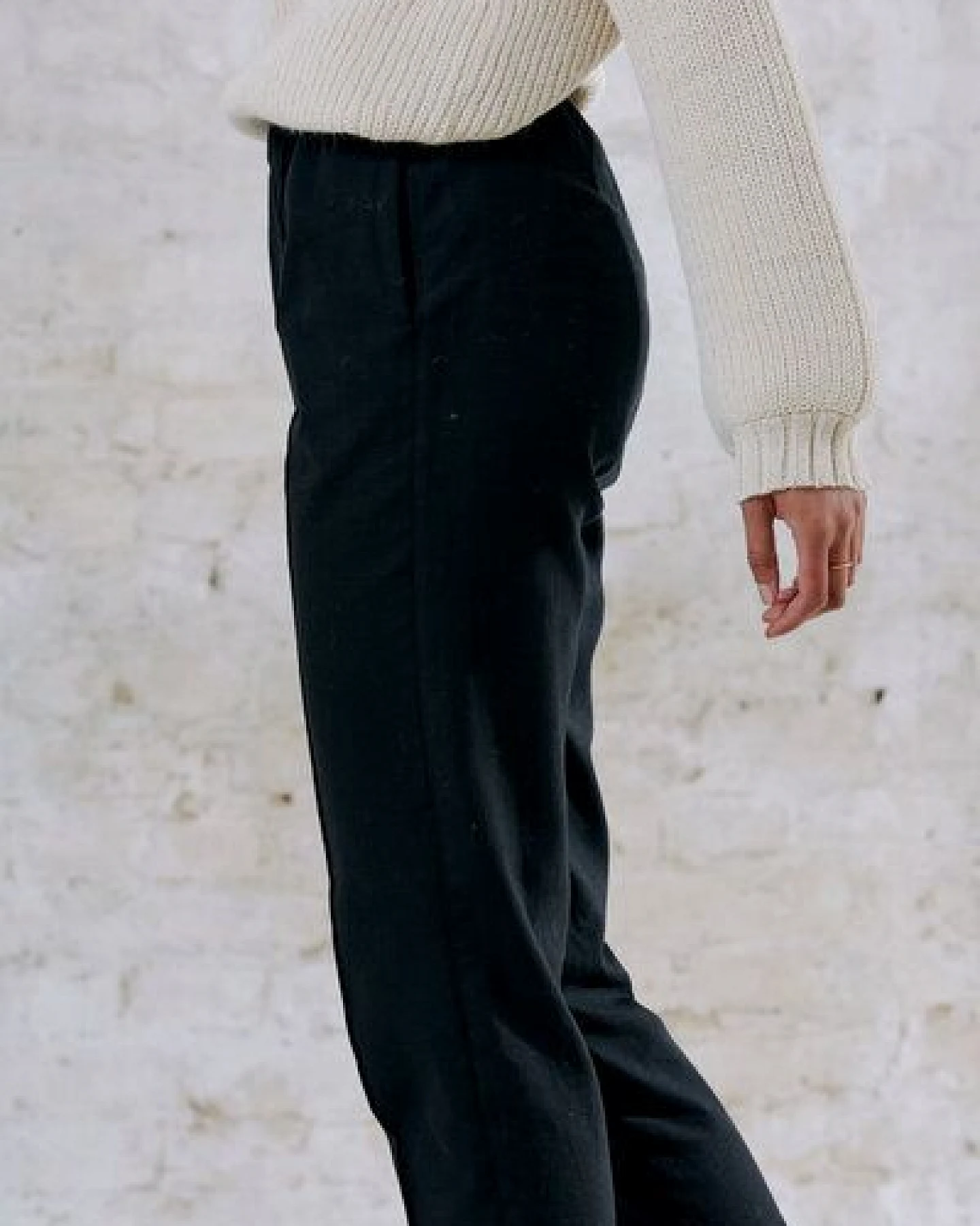 Jyoti - Fair Works Bio-Baumwoll Hose Laharim Schwarz – Ansicht 2