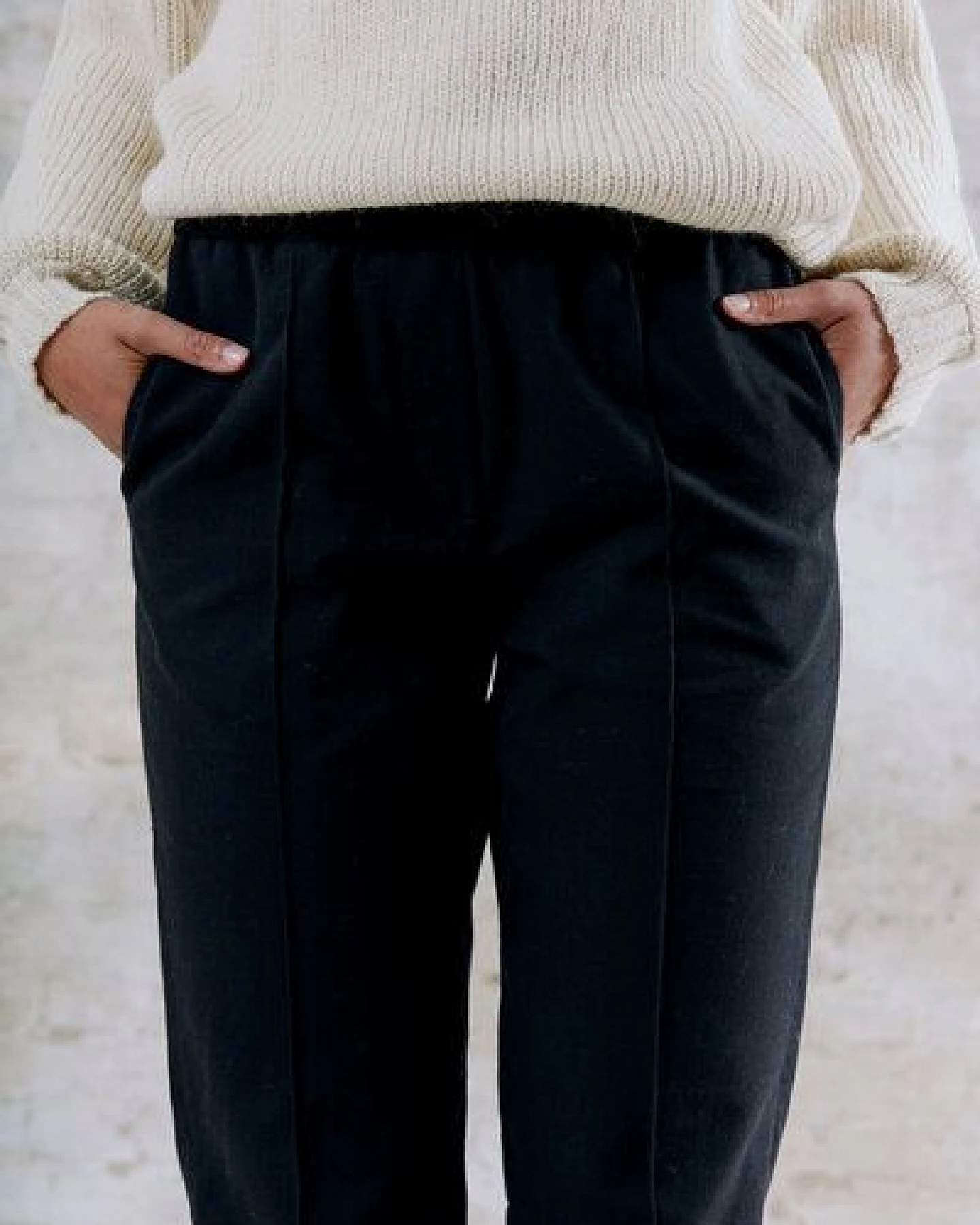 Jyoti - Fair Works Bio-Baumwoll Hose Laharim Schwarz – Ansicht 3