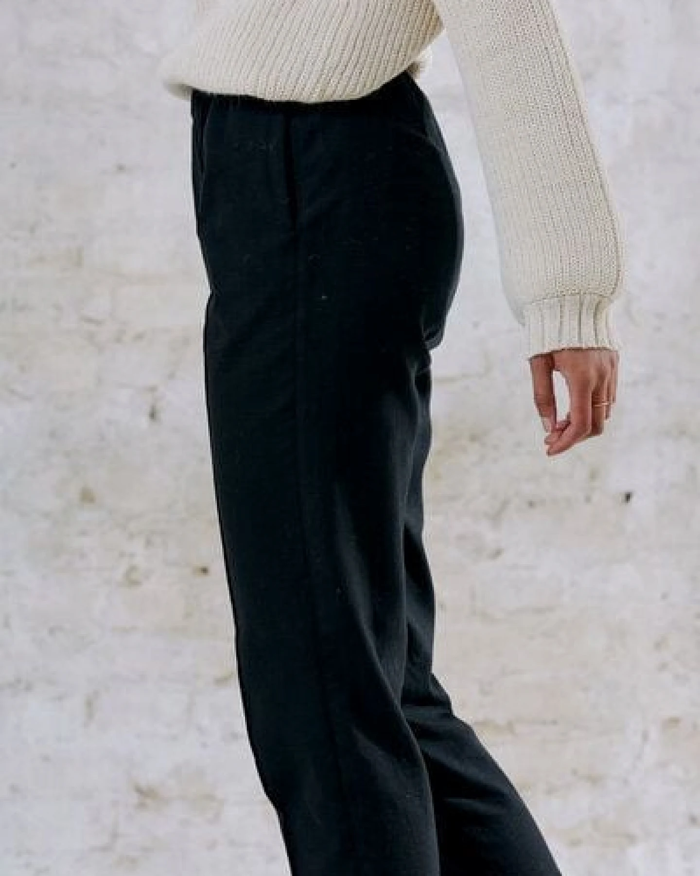 Jyoti - Fair Works Bio-Baumwoll Hose Laharim Schwarz – Ansicht 2