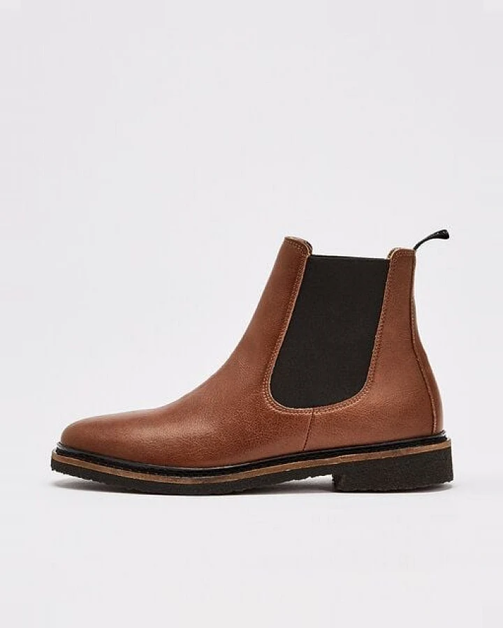 NINE TO FIVE #luka - veganer Chelsea Boot mit recycelter Kreppsohle
