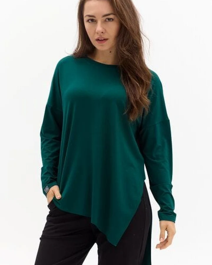 Bluse Seki – Basic-Bluse mit langen Ärmeln – Boot-Ausschnitt – Viscose mit Elasthan – Fair produziert in Polen – KOKOworld