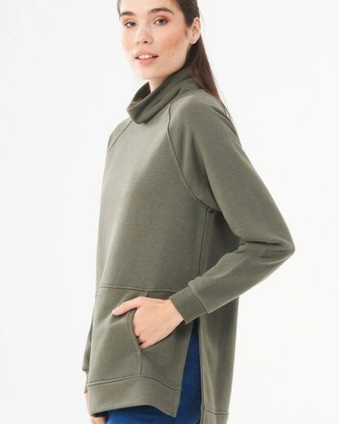 ORGANICATION Sweatshirt aus Bio-Baumwolle & Modal mit recyceltem Polyester – Ansicht 3