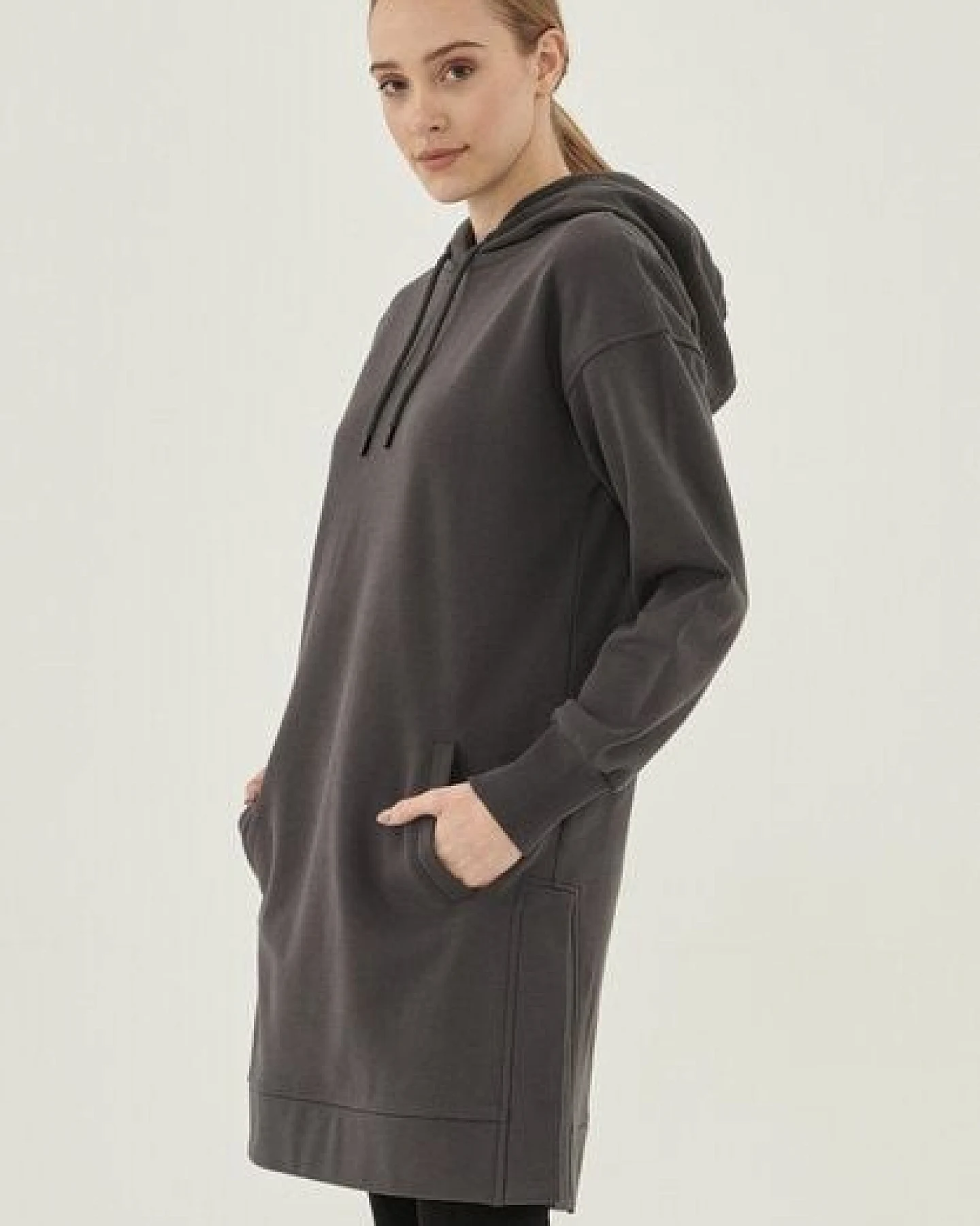 ORGANICATION Langer Hoodie aus Bio-Baumwolle – Ansicht 4