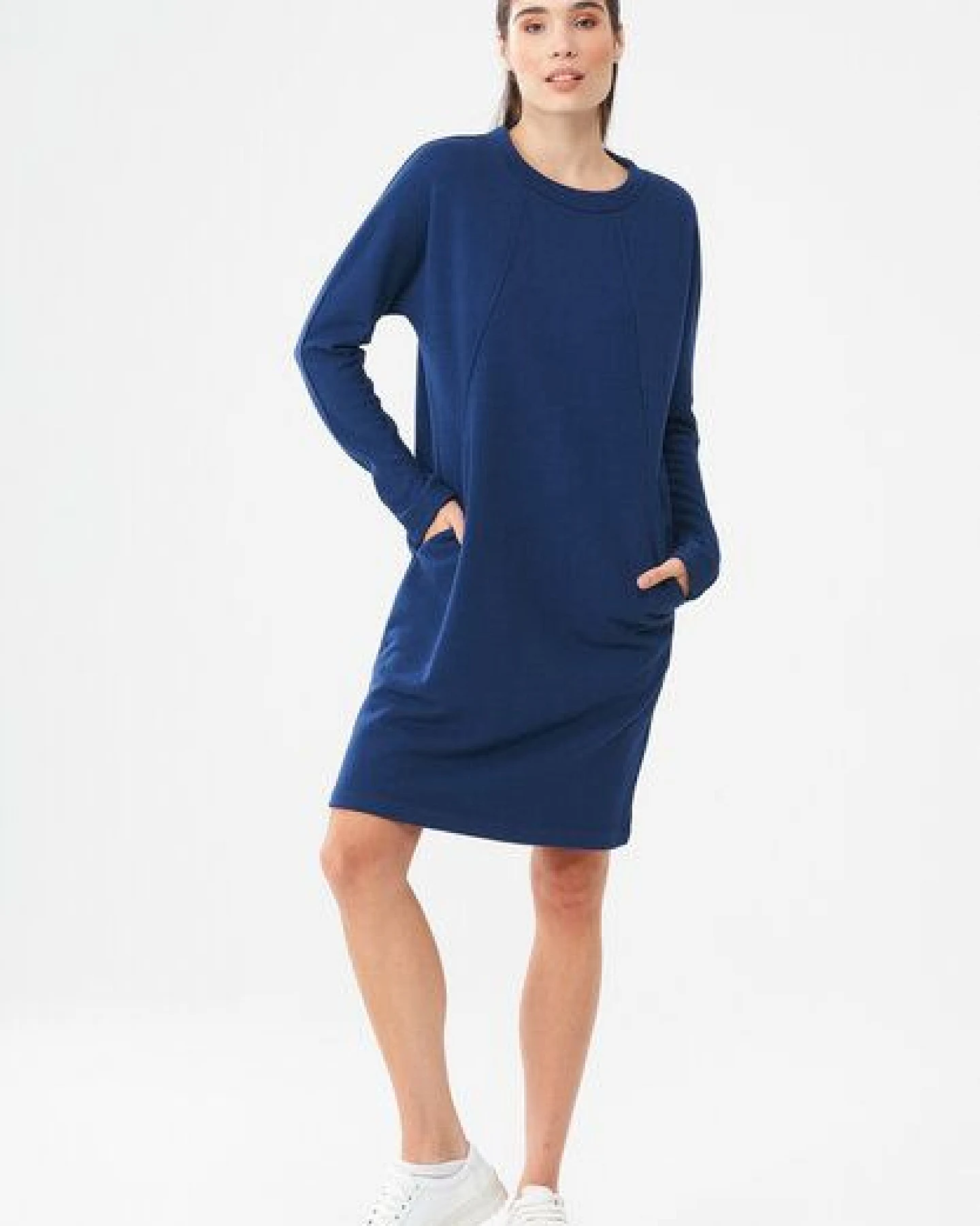 ORGANICATION Sweatkleid aus Bio-Baumwolle & Modal mit recyceltem Polyester – Ansicht 4