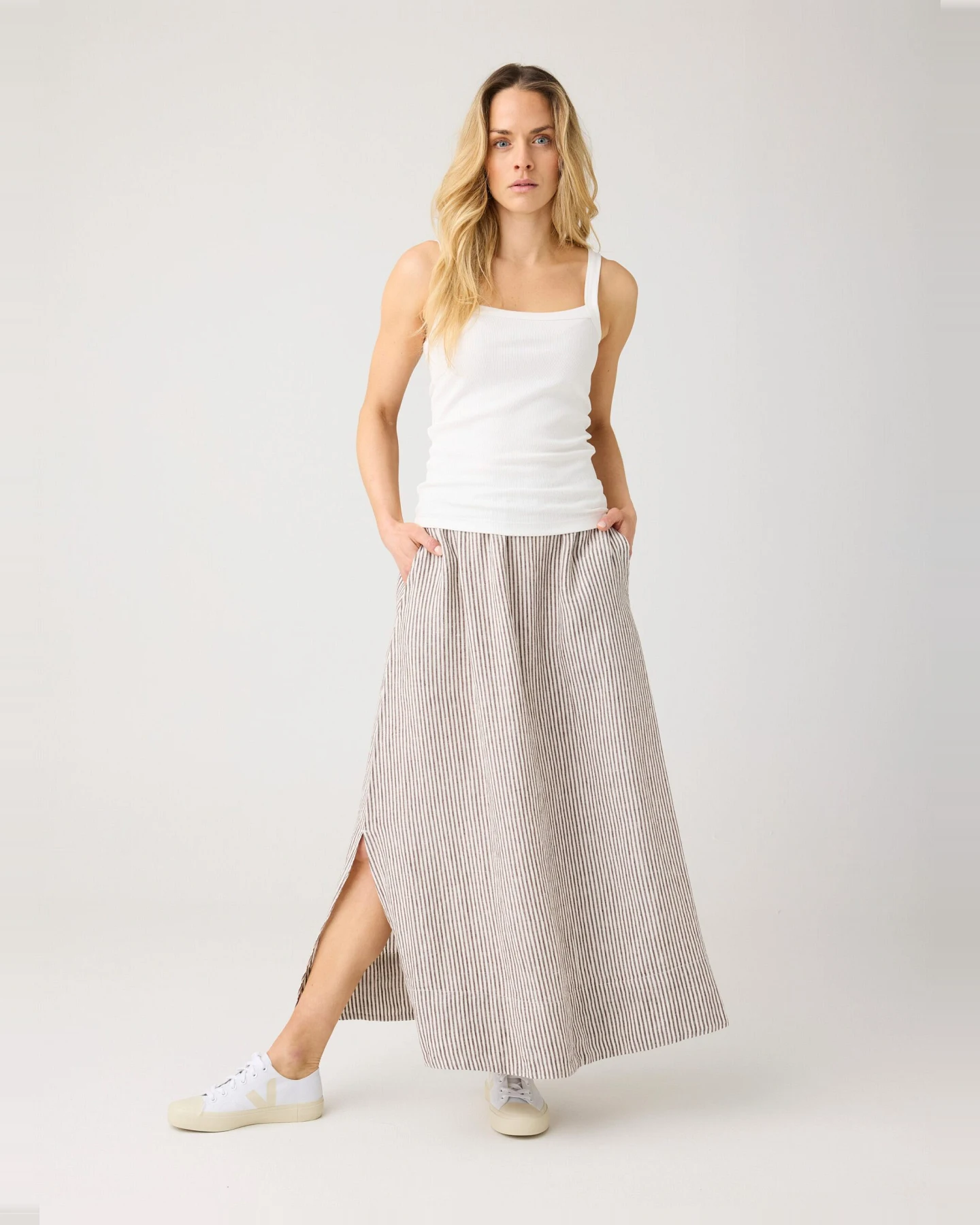 KnowledgeCotton Apparel Damen vegan Rock Leinenstreifen Dunkelbraun – Ansicht 2