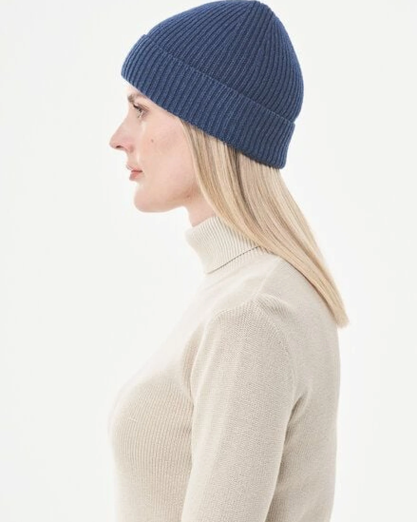 ORGANICATION Strick-Beanie aus Bio-Merinowolle und Bio-Baumwolle – Ansicht 4