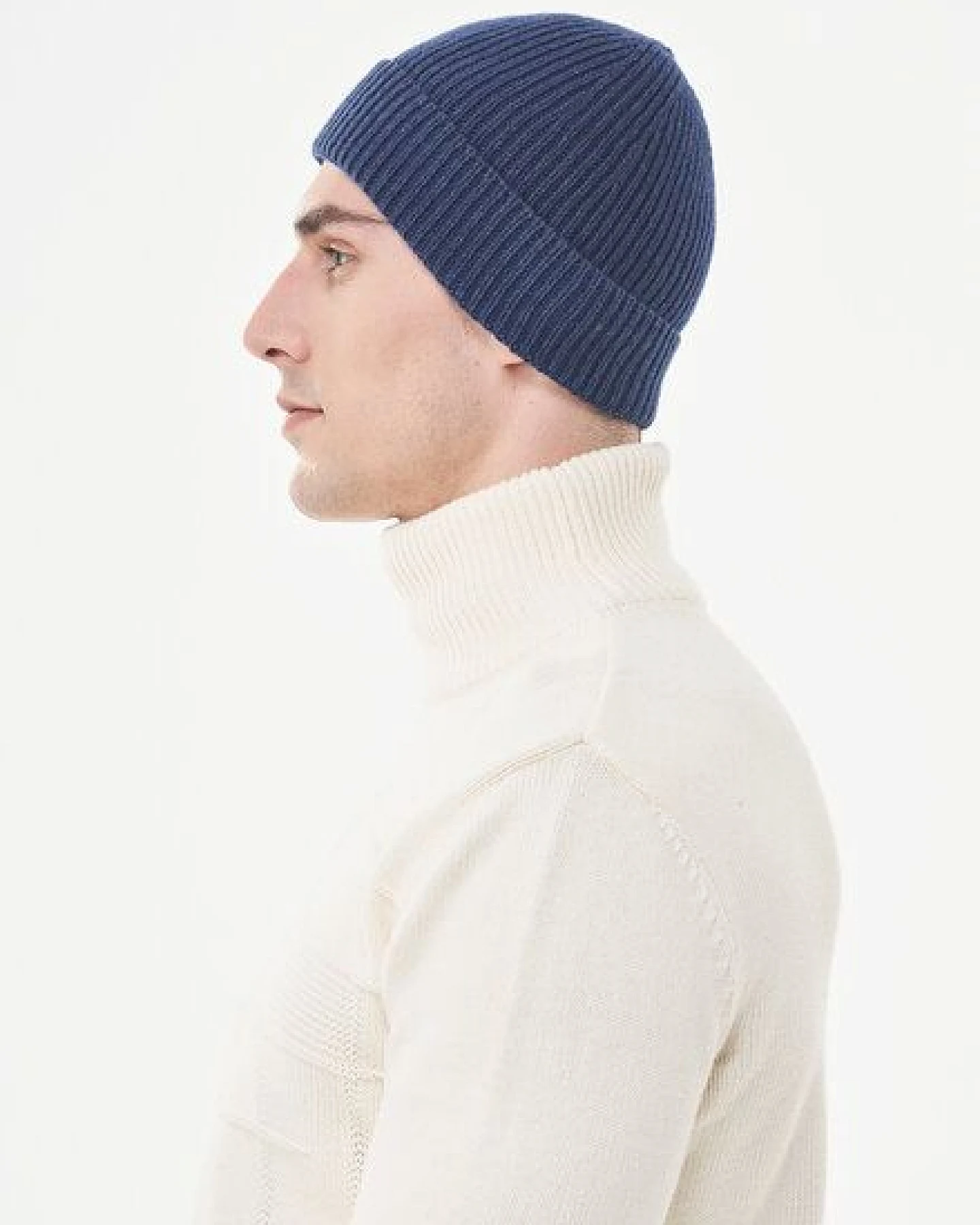 ORGANICATION Strick-Beanie aus Bio-Merinowolle und Bio-Baumwolle – Ansicht 4