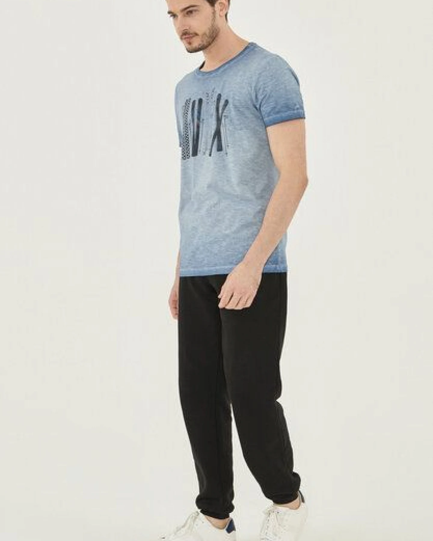 ORGANICATION Garment Dyed T-Shirt aus Bio-Baumwolle mit Print – Ansicht 2