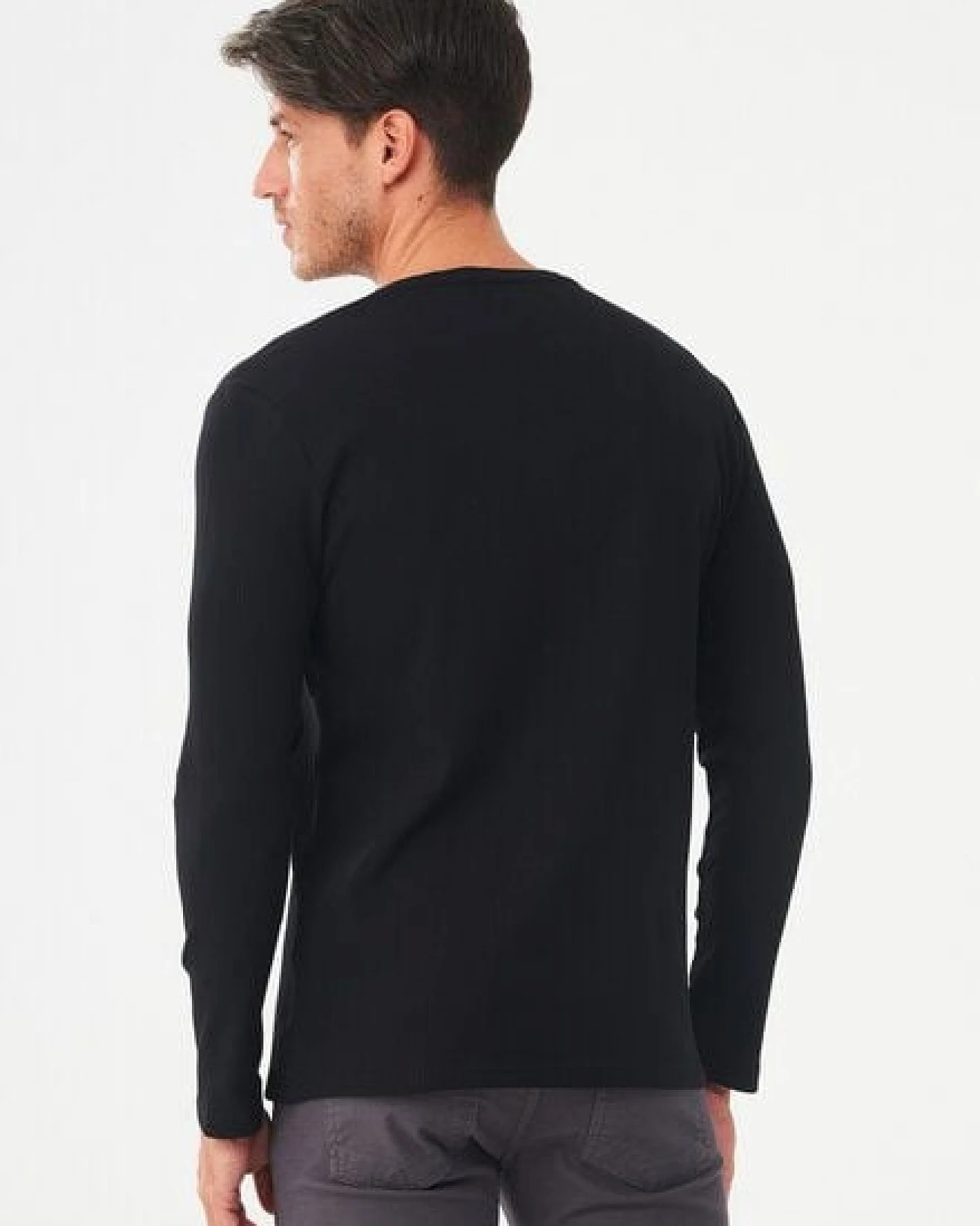 ORGANICATION Geripptes Henley Langarmshirt aus Bio-Baumwolle – Ansicht 4