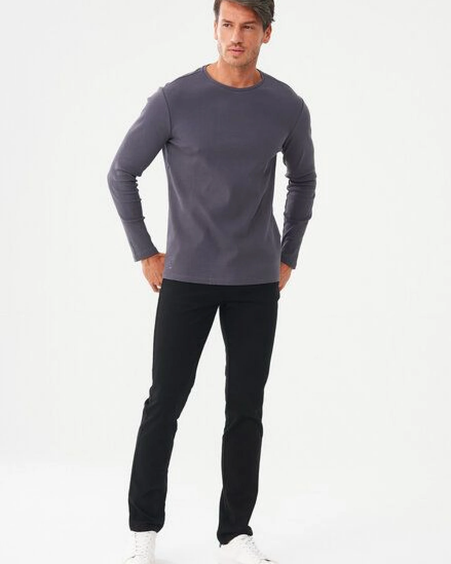 ORGANICATION Geripptes Langarmshirt aus Bio-Baumwolle – Ansicht 2