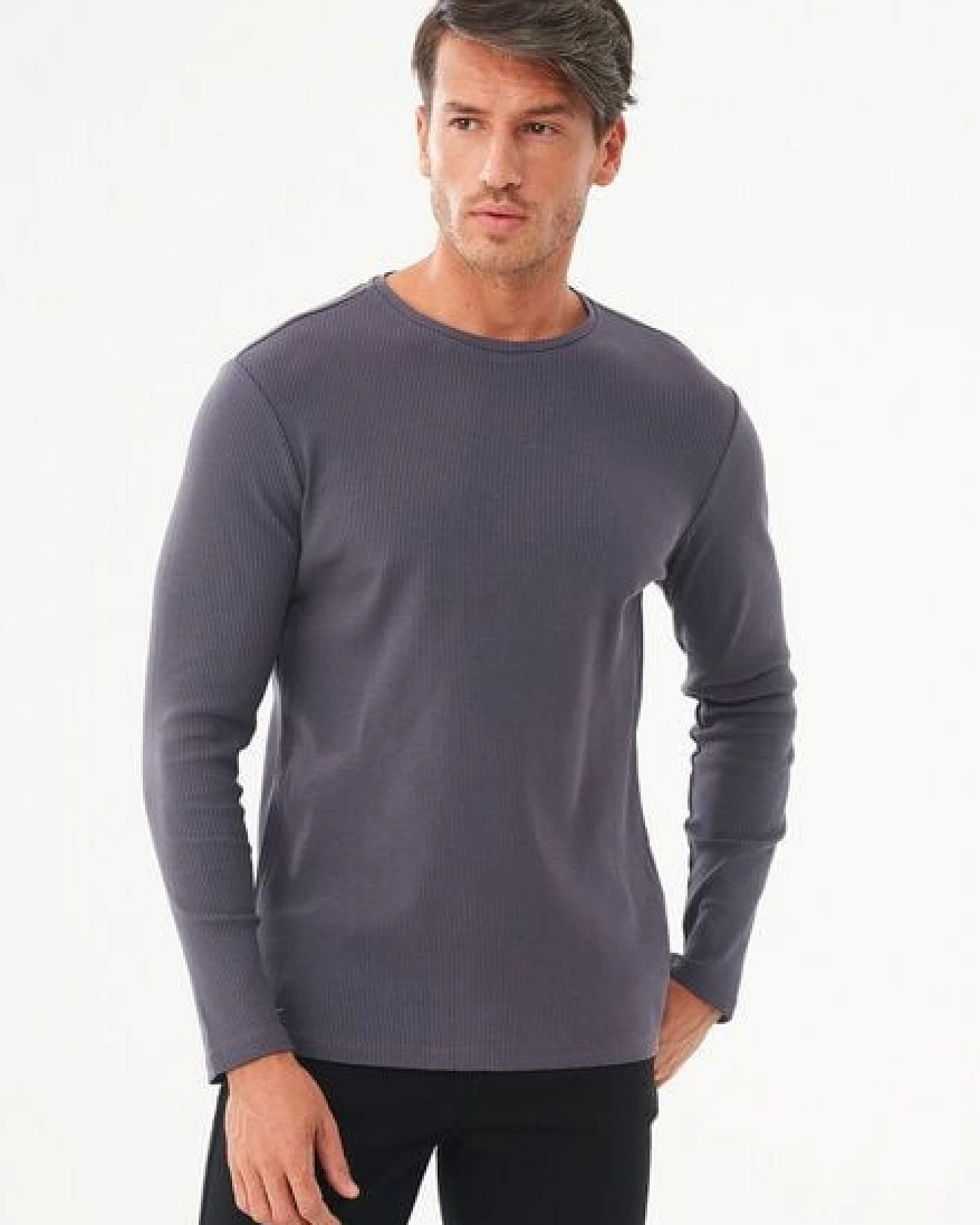 ORGANICATION Geripptes Langarmshirt aus Bio-Baumwolle – Ansicht 4