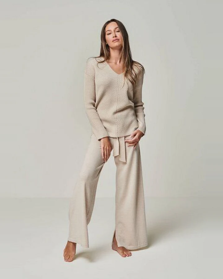 YOU LOOK PERFECT Merino Loungewear Set "Strickpullover Blossom & Strickhose Bailey"