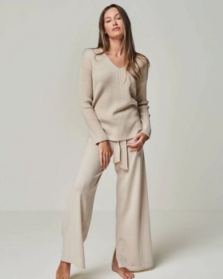 YOU LOOK PERFECT Merino Loungewear Set "Strickpullover Blossom & Strickhose Bailey"