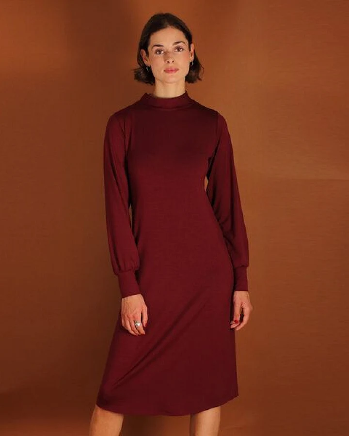 ManduTrap Tencel Turtleneck Kleid Noa in petrol oder berry