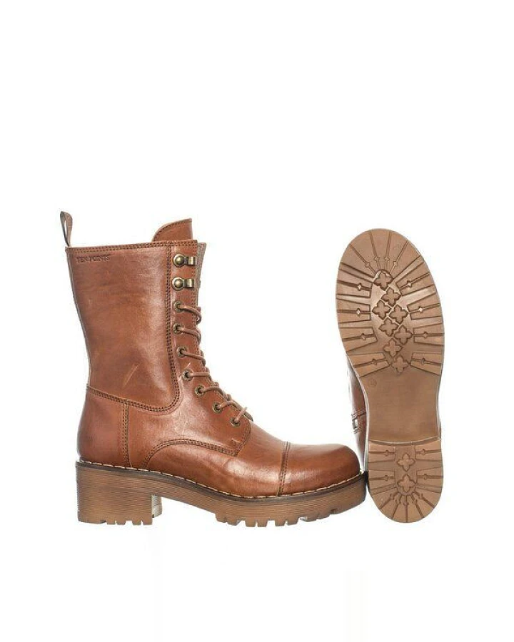 Ten Points Clarisse, Schnürboots