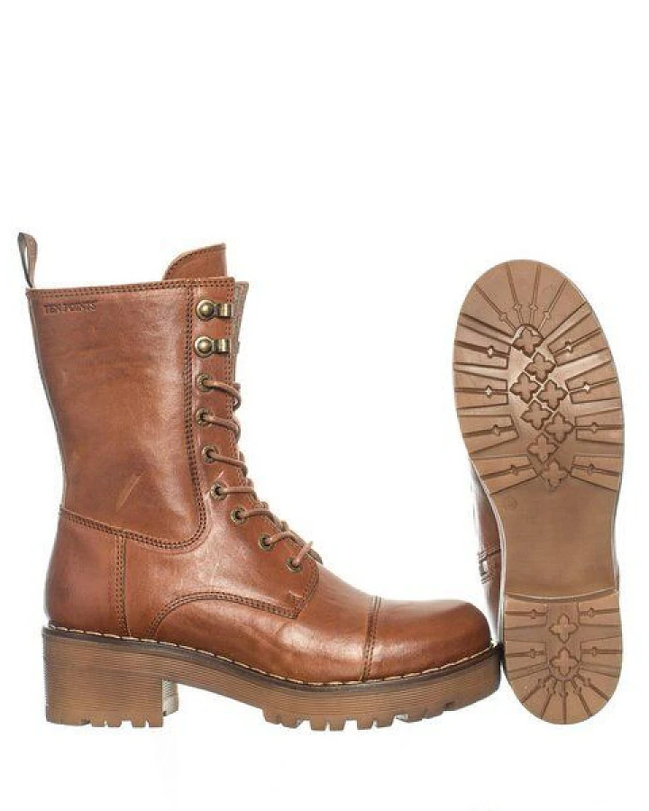 Ten Points Clarisse, Schnürboots