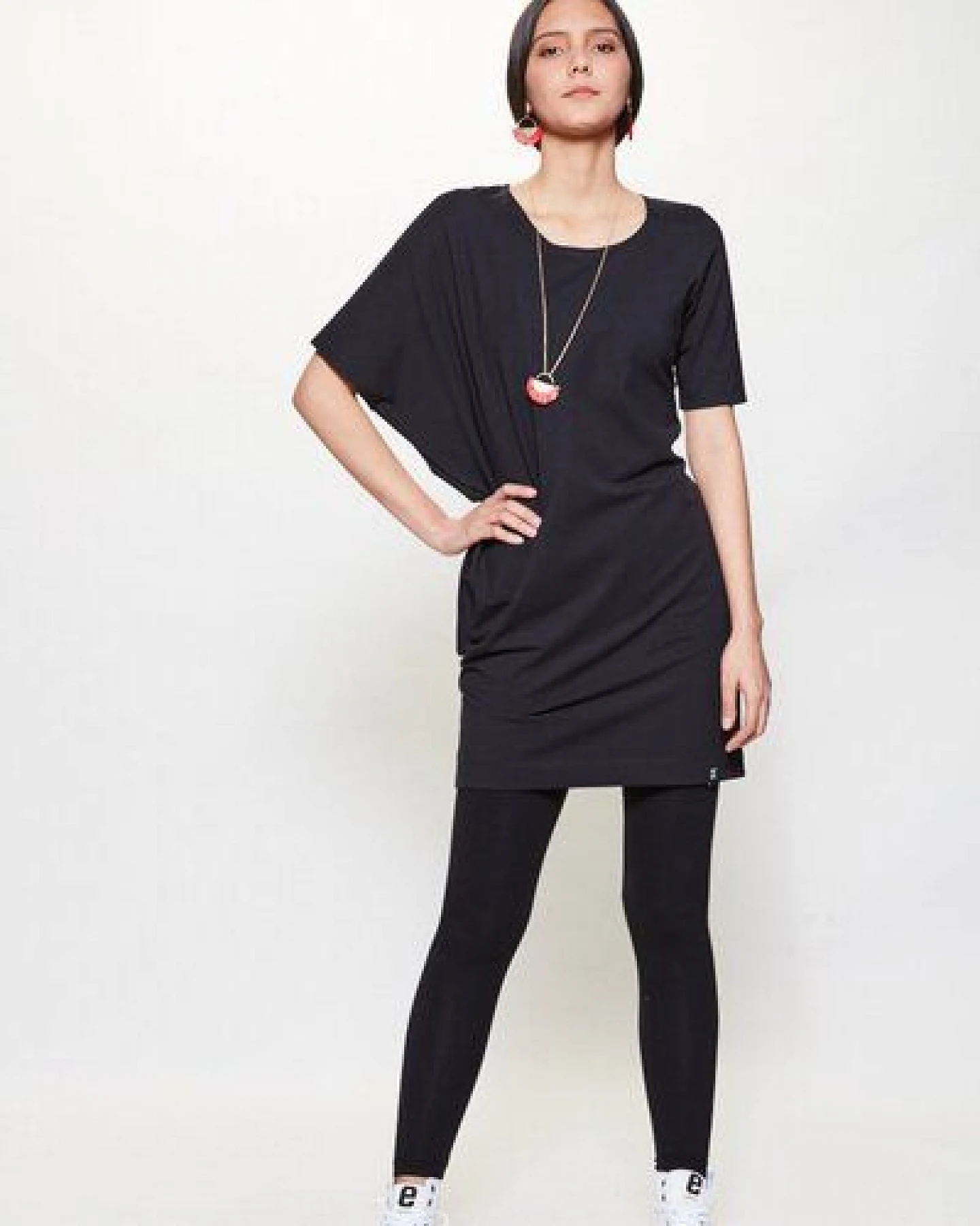 LUMEN organic Longshirt asymmetrisch aus JERSEY schwarz – Ansicht 2