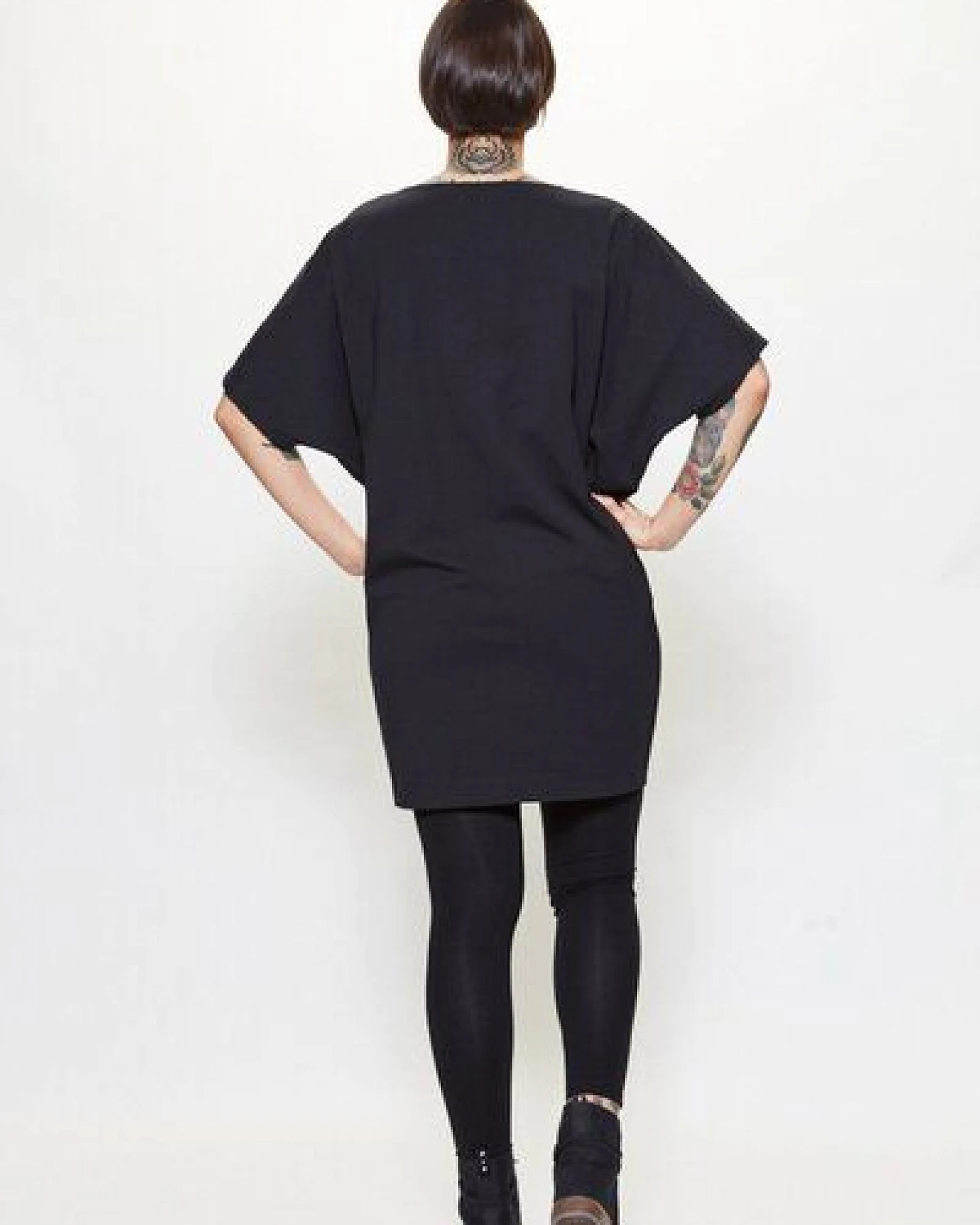 LUMEN organic Longshirt mit Taschen JERSEY in schwarz – Ansicht 3
