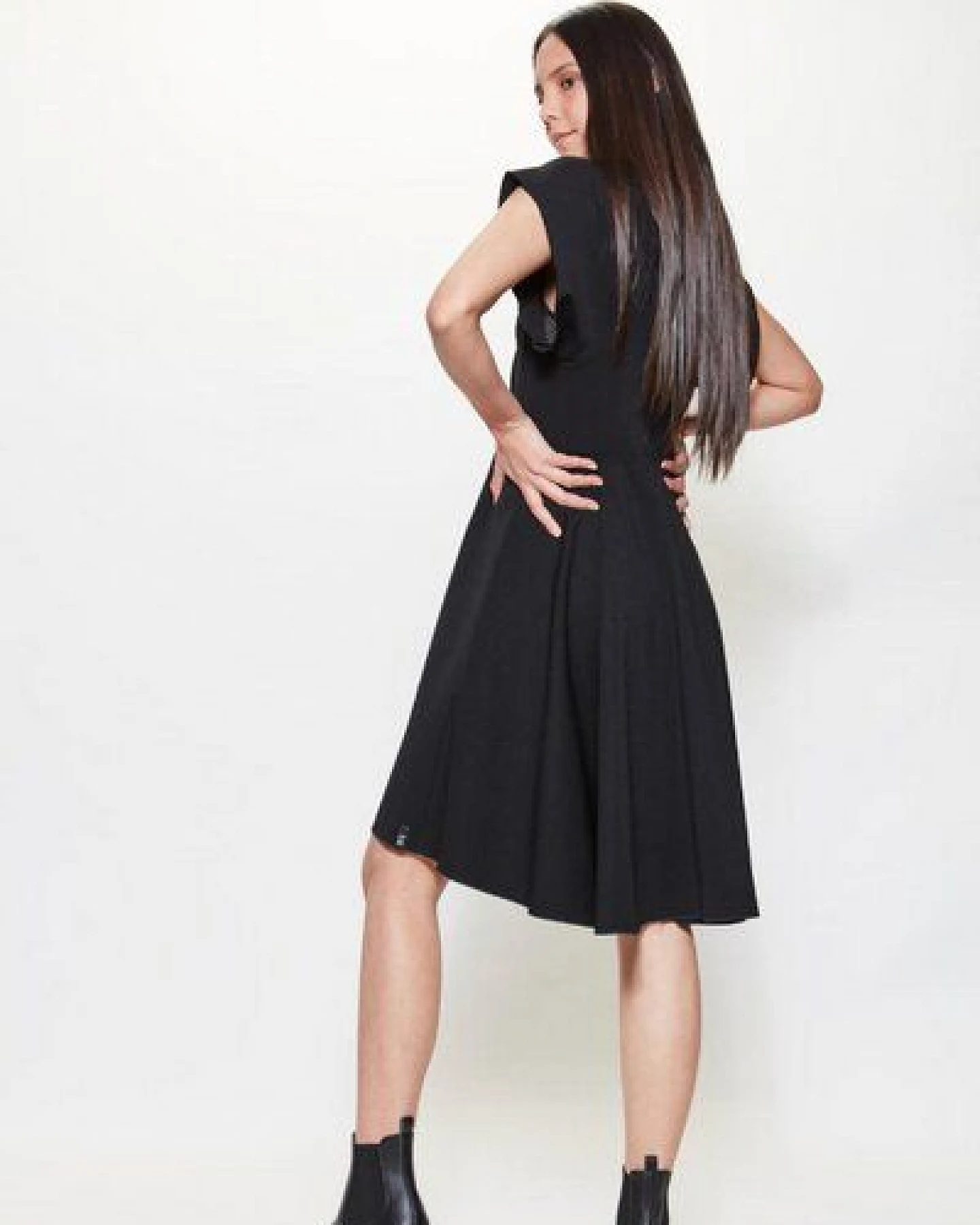 LUMEN organic Kleid mit Stehkragen JERSEY schwarz – Ansicht 2