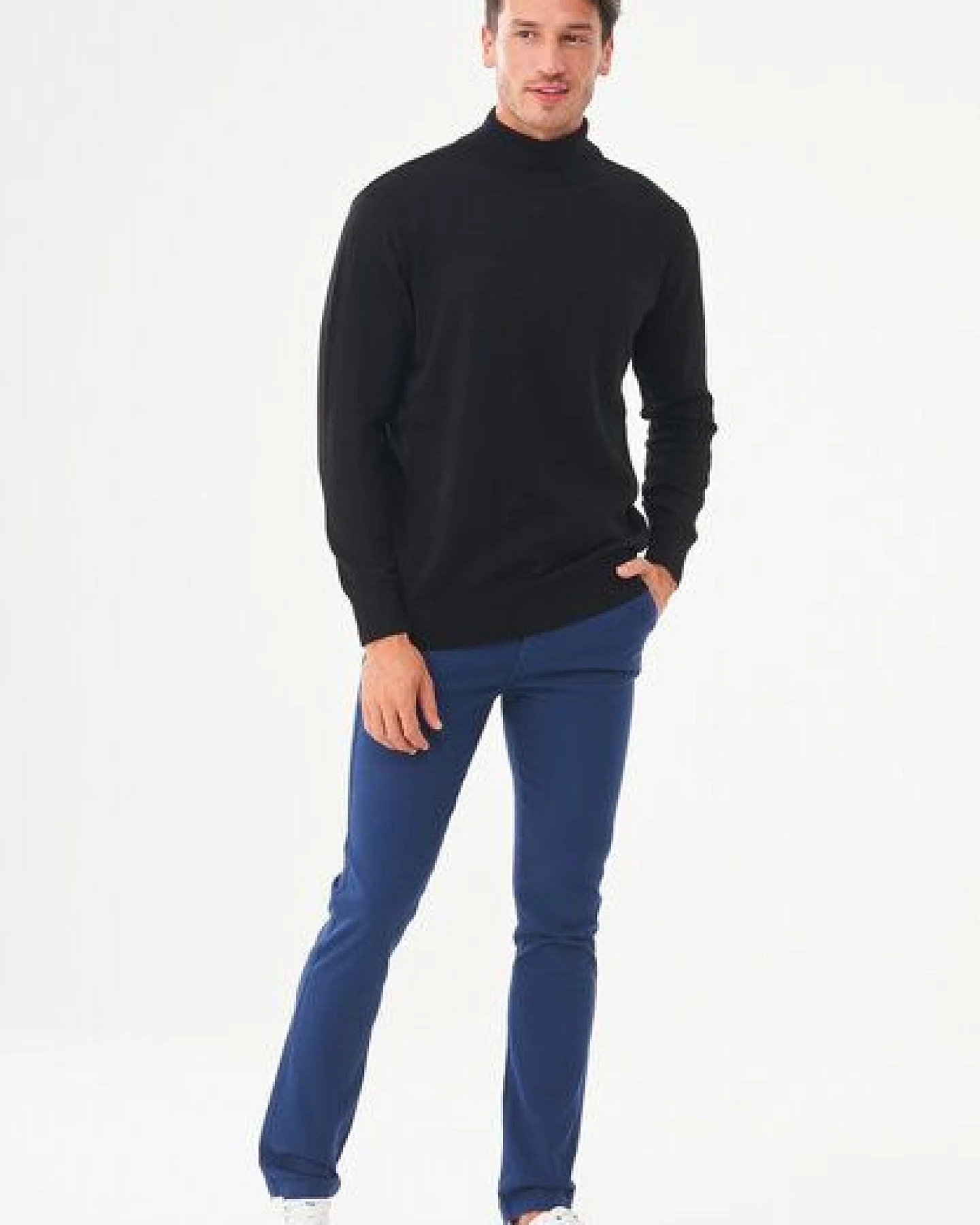 ORGANICATION Slim Chino-Hose aus Bio-Baumwolle – Ansicht 2