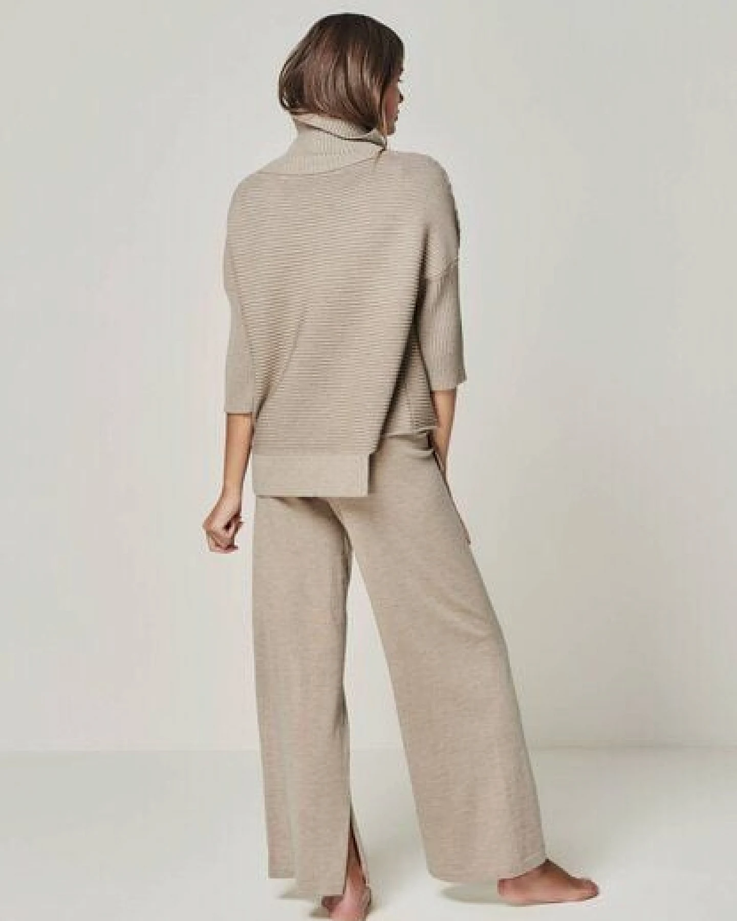 YOU LOOK PERFECT Merino Loungewear Set "Rollkragenpullover Bailey & Strickhose Bailey" – Ansicht 4