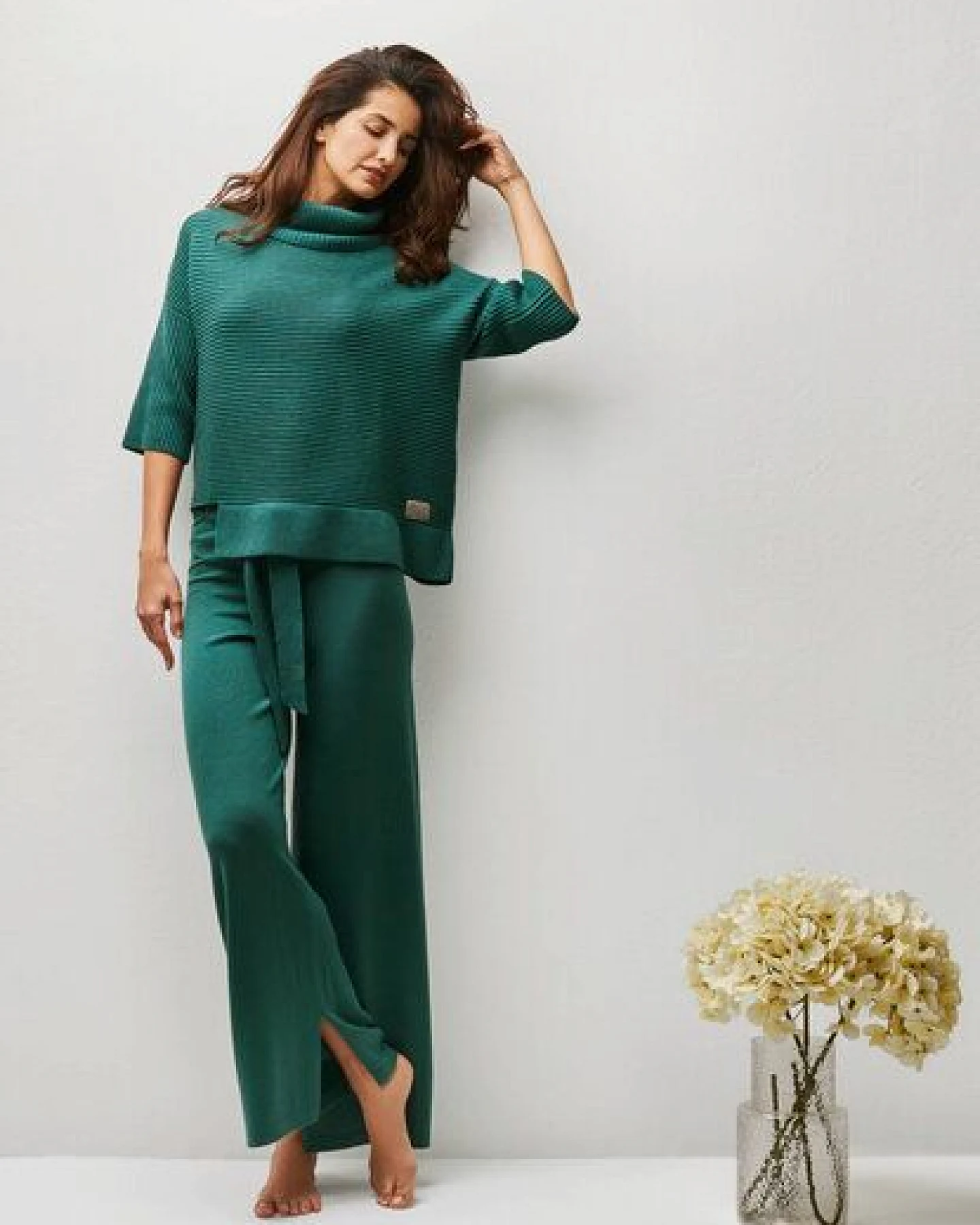 YOU LOOK PERFECT Merino Loungewear Set "Rollkragenpullover Bailey & Strickhose Bailey" – Ansicht 2