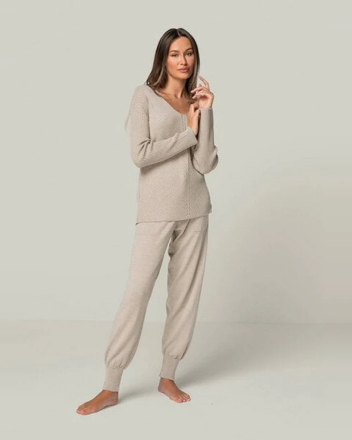 YOU LOOK PERFECT Merino Loungewear Set "V-Strickpullover Blossom & Strickhose Bella"