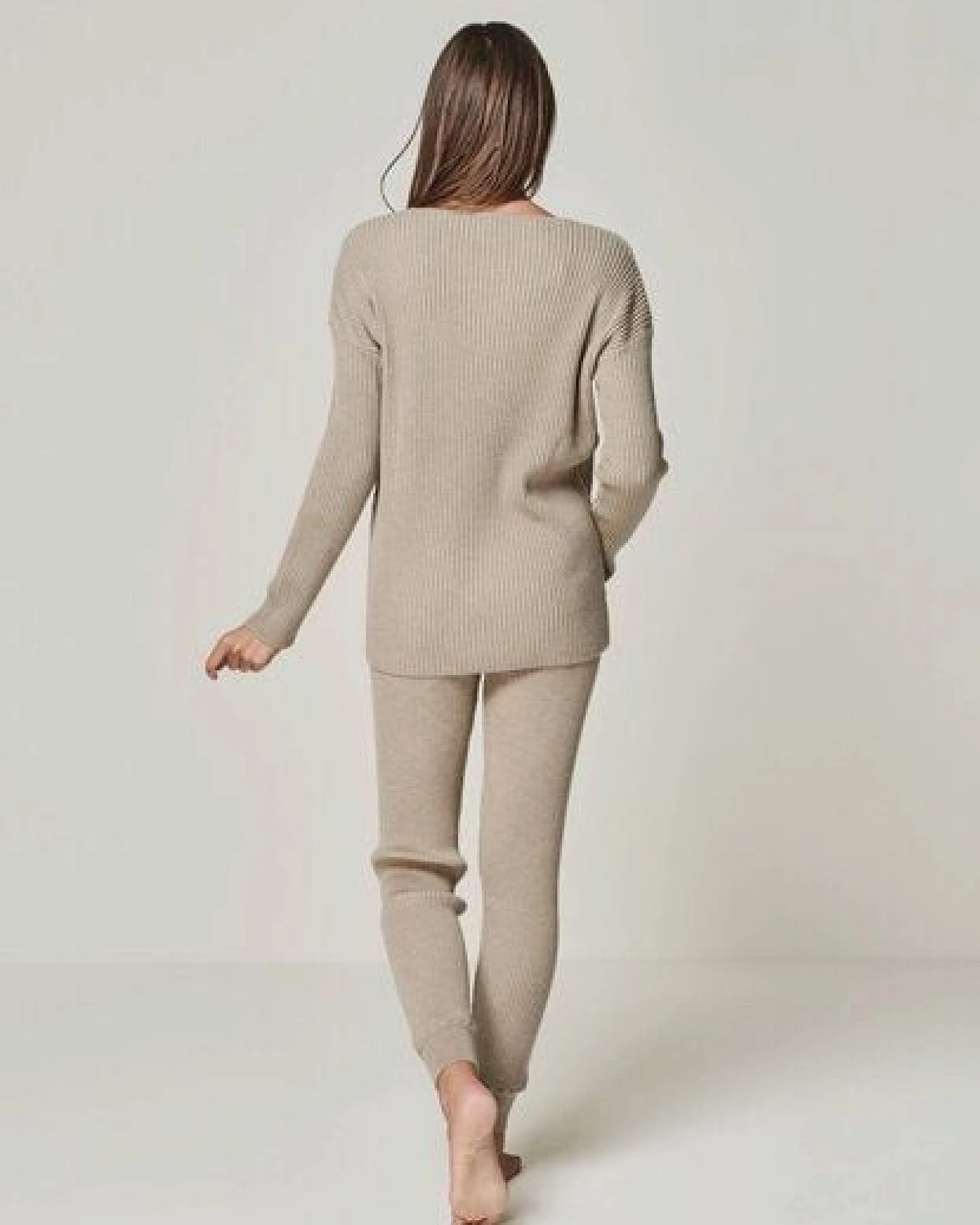 YOU LOOK PERFECT 100% Merino Rippen-Strickpullover mit V-Ausschnitt "Blossom" – Ansicht 4