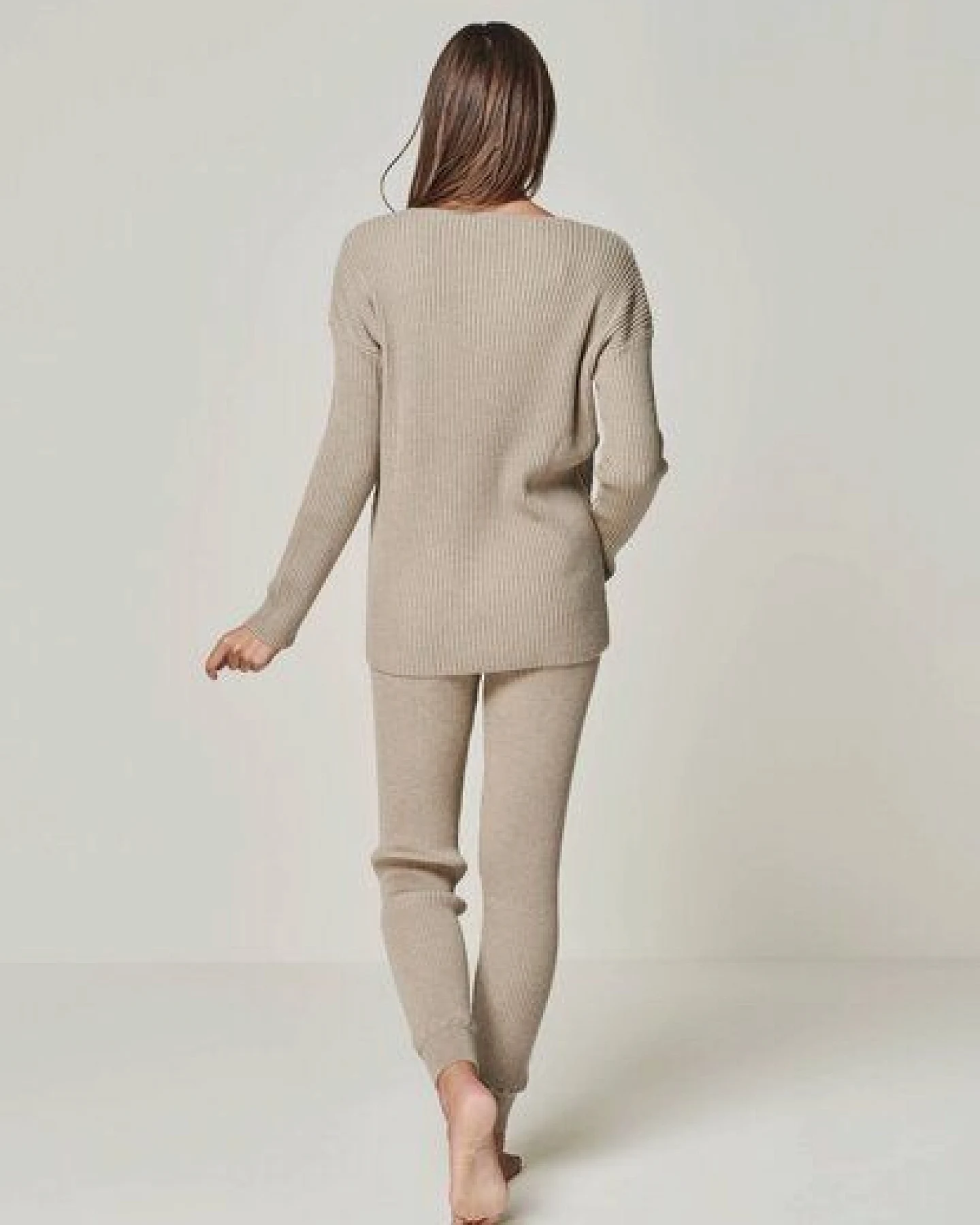 YOU LOOK PERFECT 100% Merino Rippen-Strickpullover mit V-Ausschnitt "Blossom" – Ansicht 4