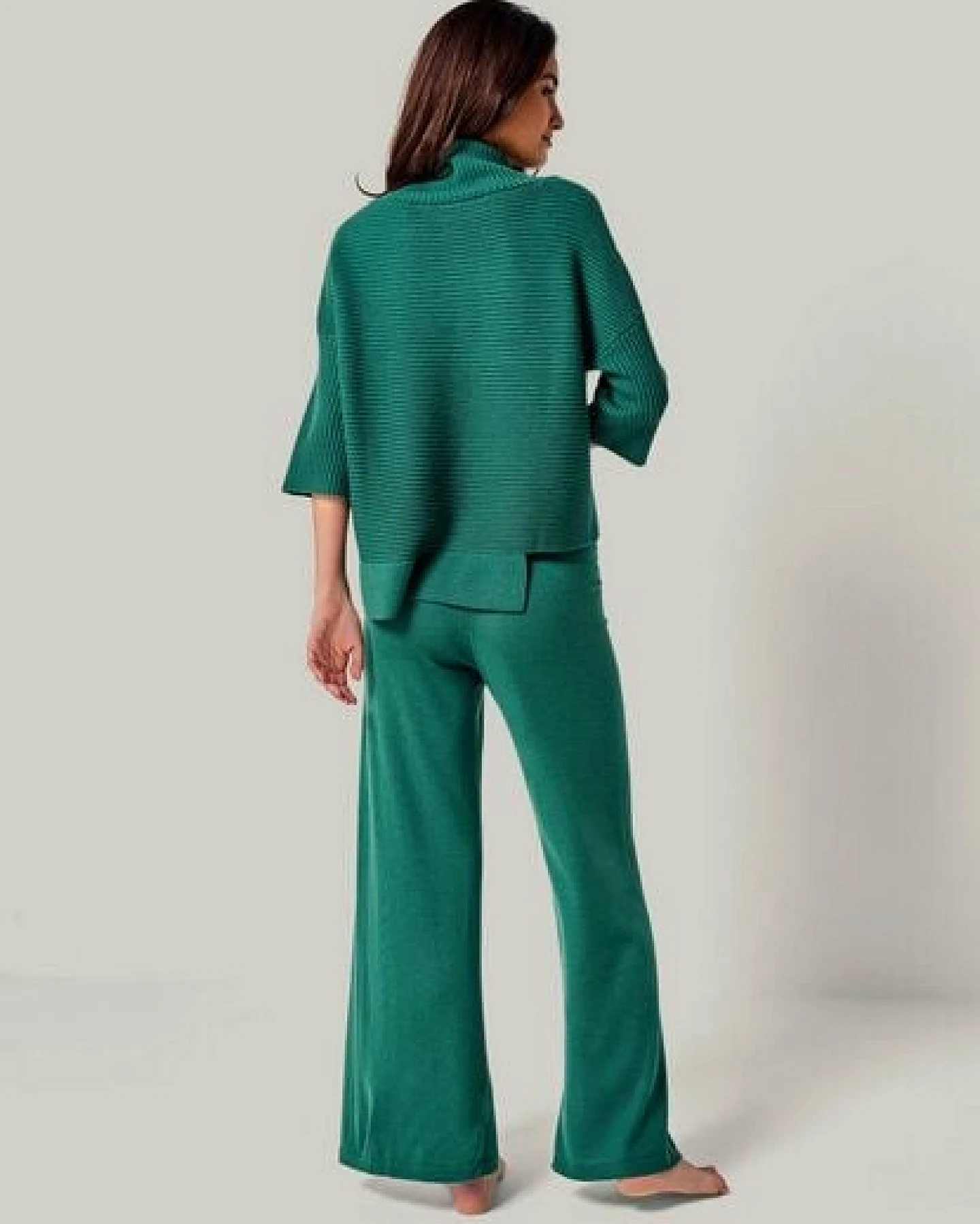 YOU LOOK PERFECT 100% Merino asymmetrischer Rollkragen-Strickpullover "Bailey" – Ansicht 4