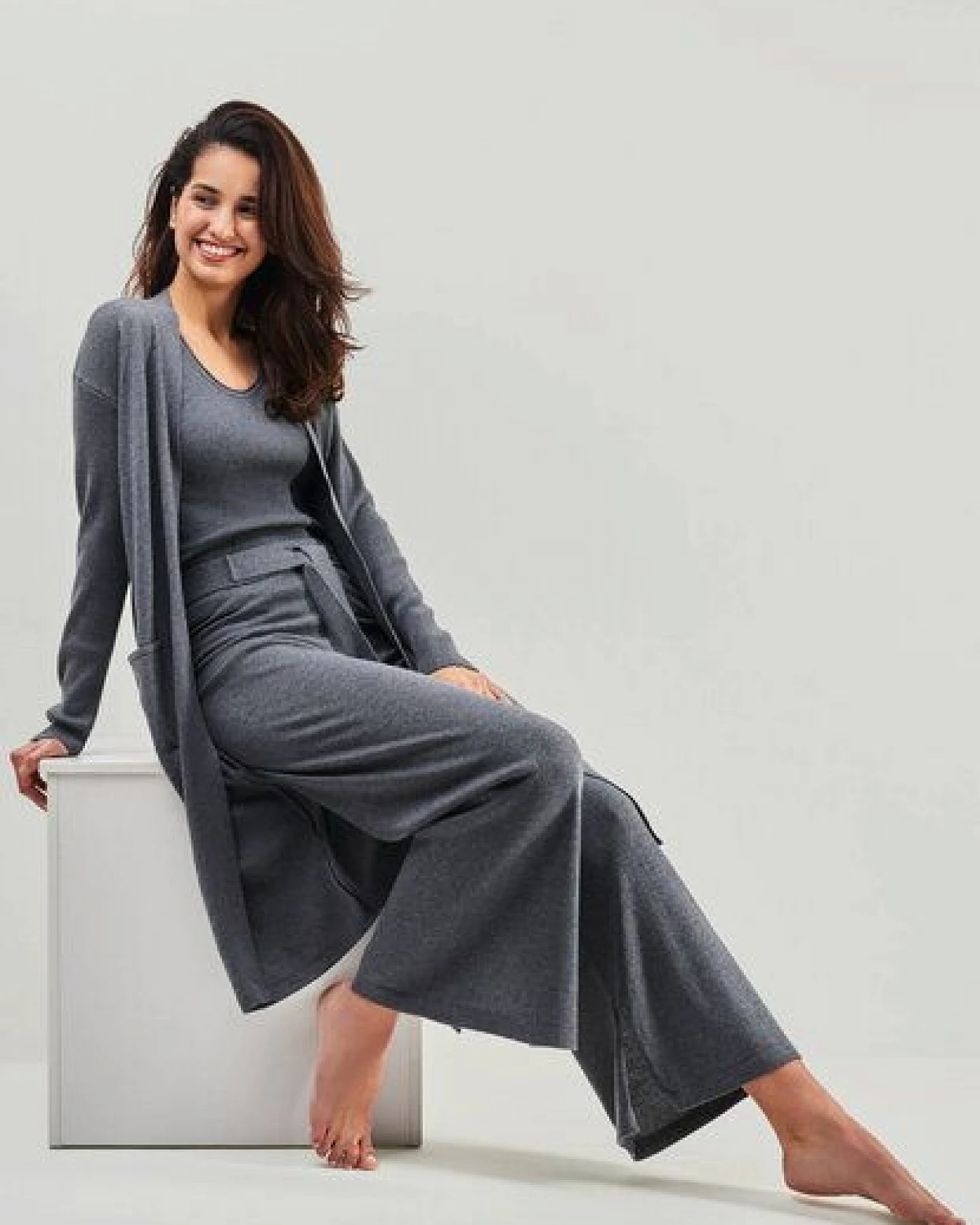 YOU LOOK PERFECT 100% Merino weite Strickhose mit Schleife "Bailey" – Ansicht 2