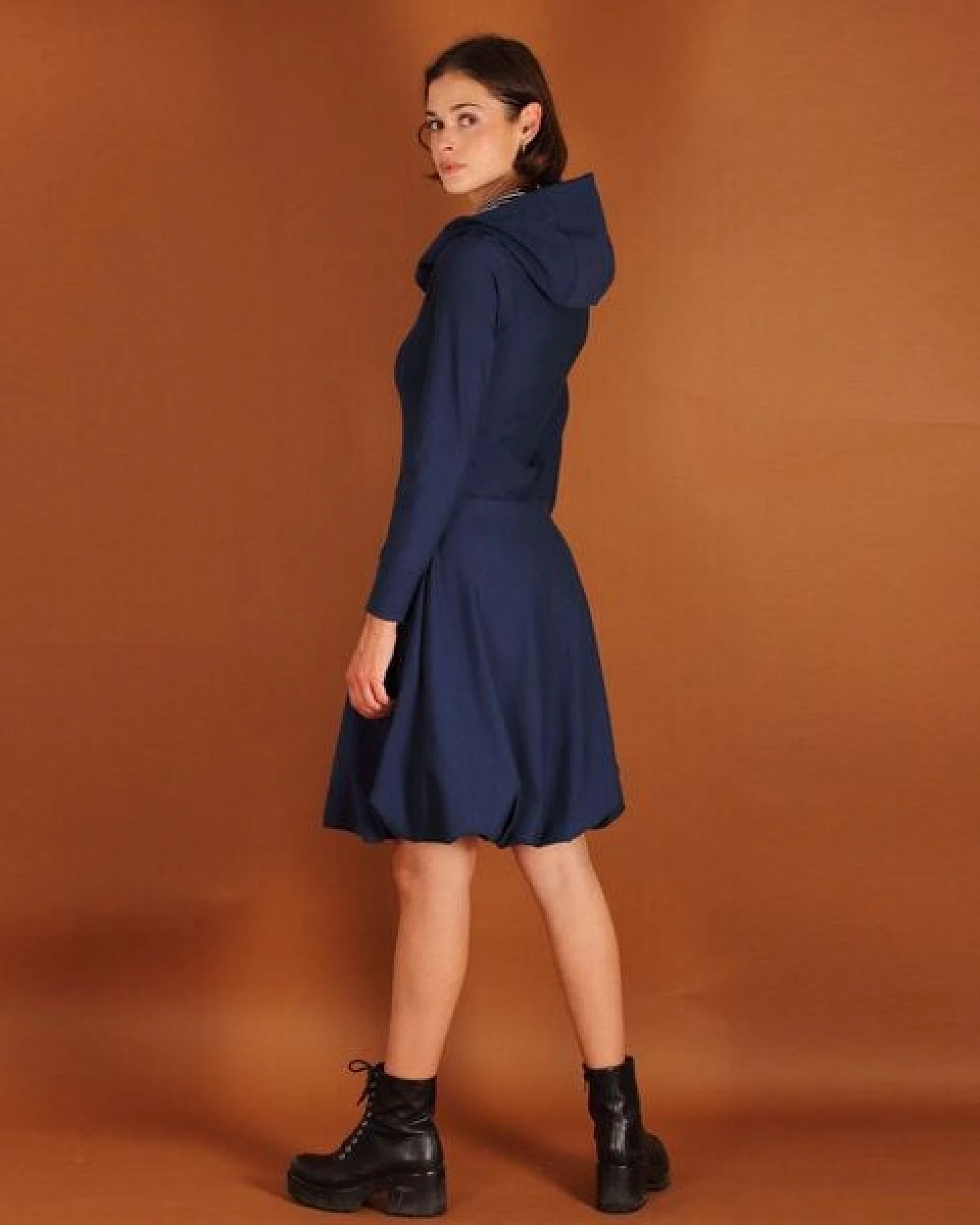 ManduTrap Ballonkleid aus Bio-Baumwolle kbA mit Kapuze/Hoodie – Ansicht 4