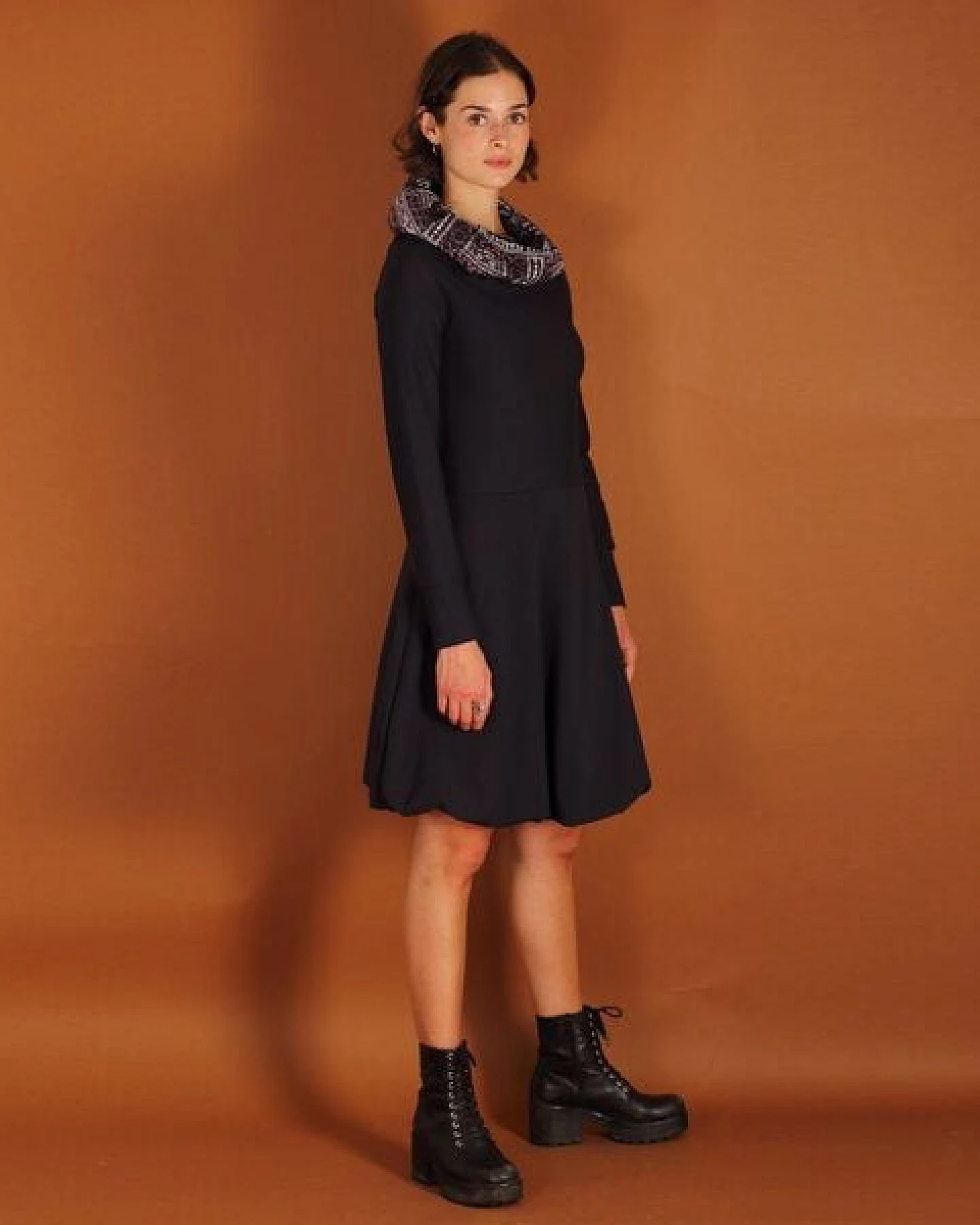ManduTrap Ballonkleid aus Bio-Baumwolle kbA mit Kapuze/Hoodie – Ansicht 4