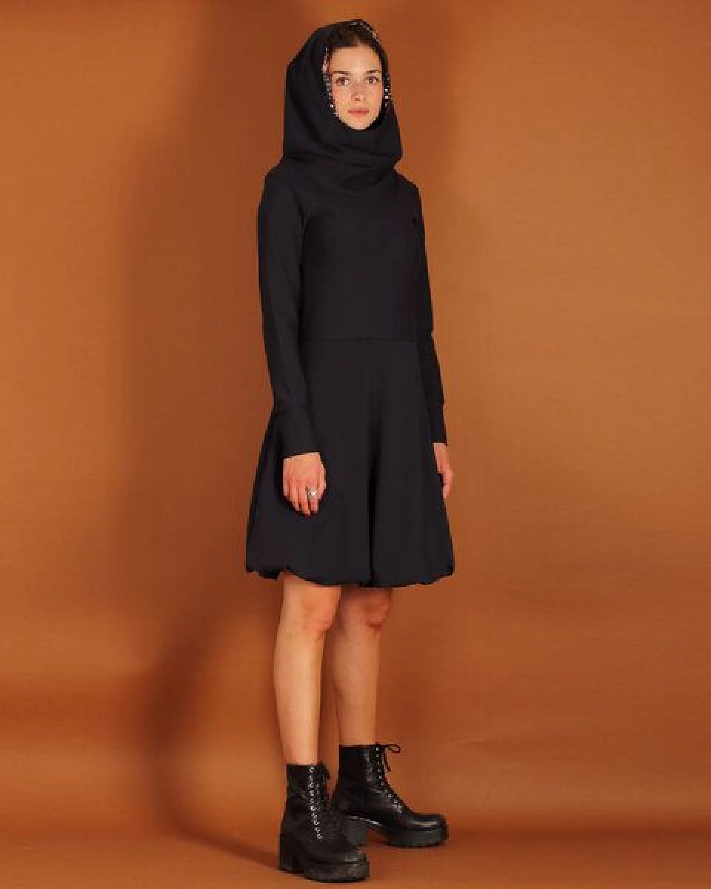 ManduTrap Ballonkleid aus Bio-Baumwolle kbA mit Kapuze/Hoodie – Ansicht 4