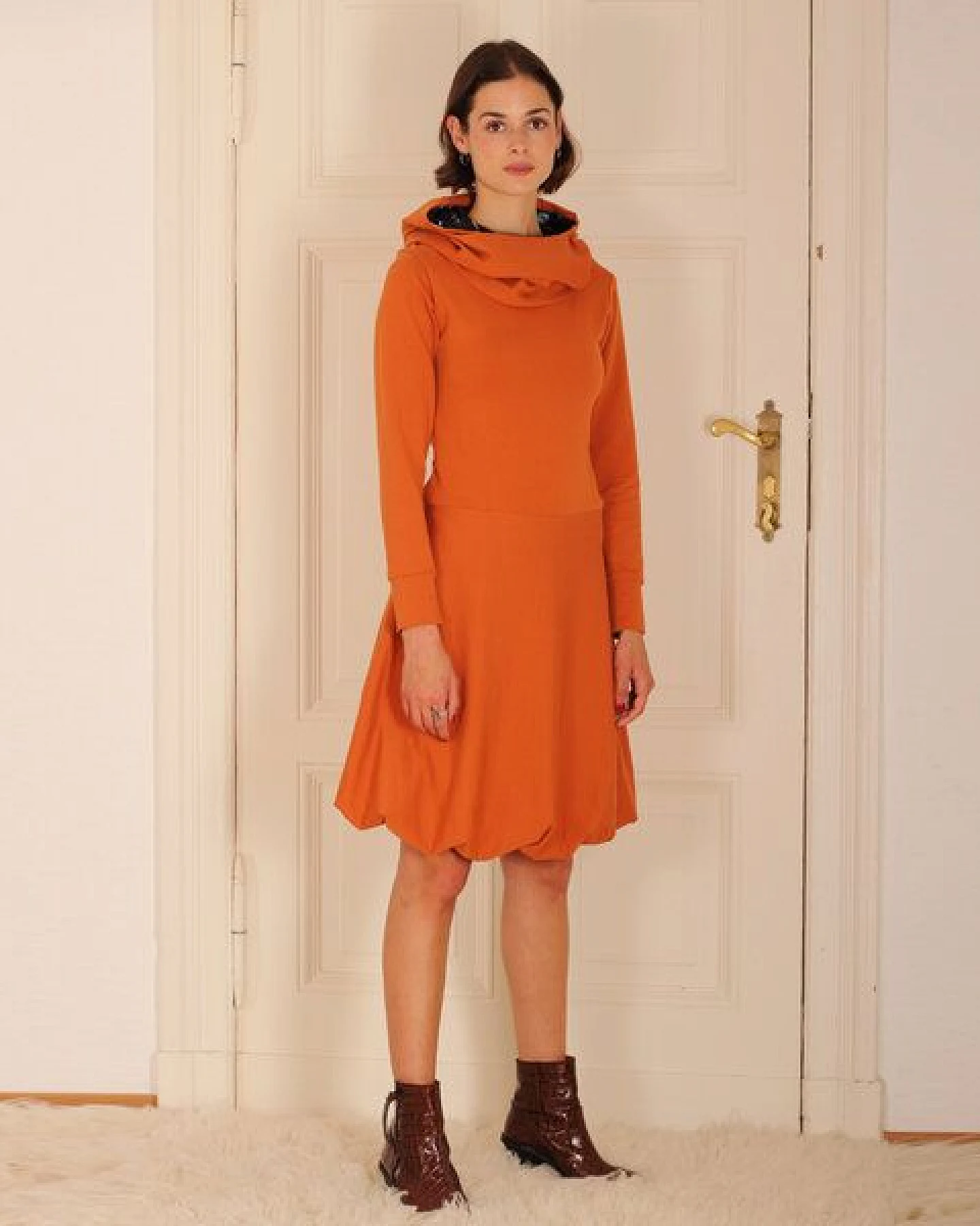 ManduTrap Ballonkleid aus Bio-Baumwolle kbA mit Kapuze/Hoodie – Ansicht 3
