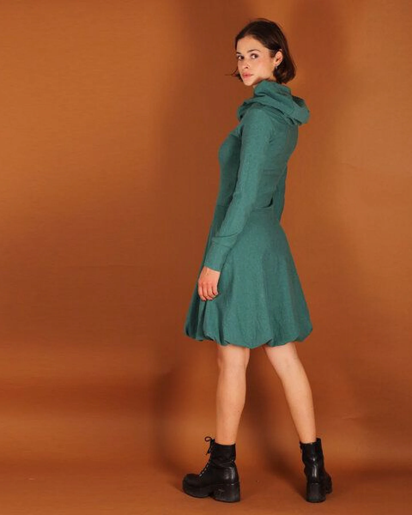 ManduTrap Ballonkleid aus Bio-Baumwolle kbA mit Kapuze/Hoodie – Ansicht 2